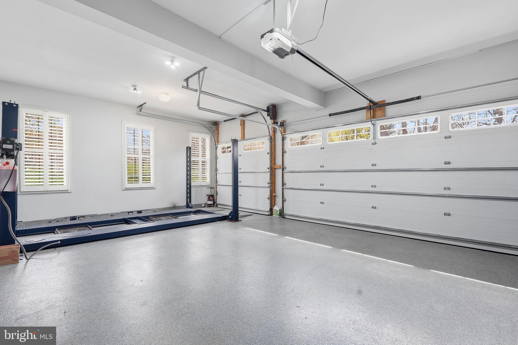 WAPLES MILL MANOR - Residential