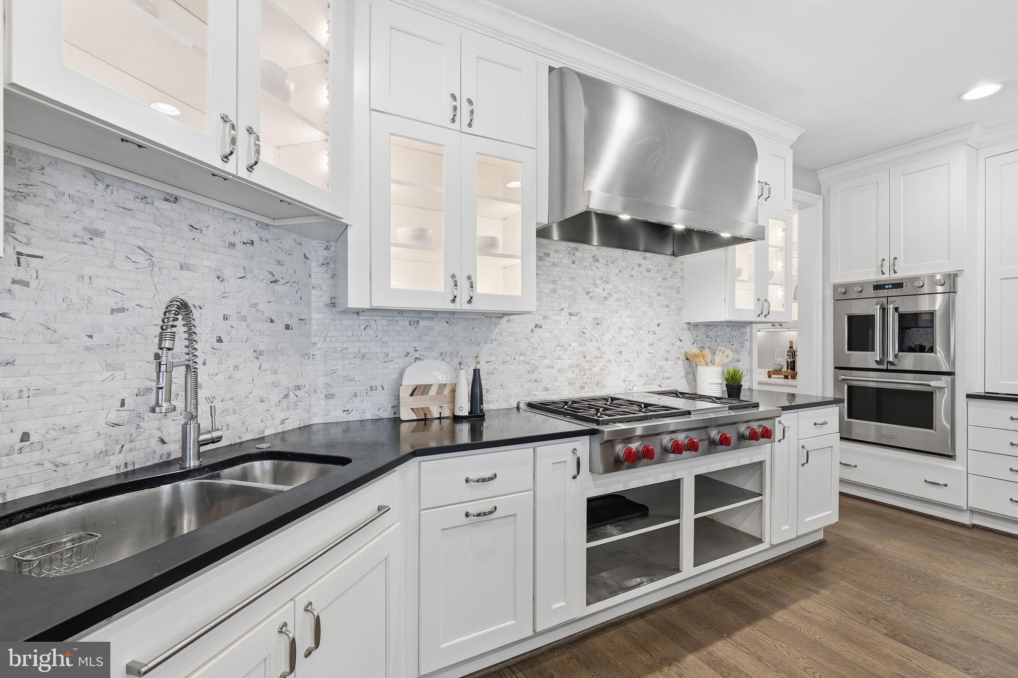 WAPLES MILL MANOR - Residential