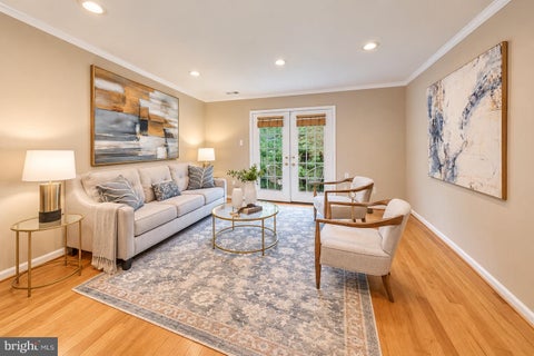 Photo of 1804 - B 9th Street S, ARLINGTON, VA 22204 (MLS # VAAR2079660)