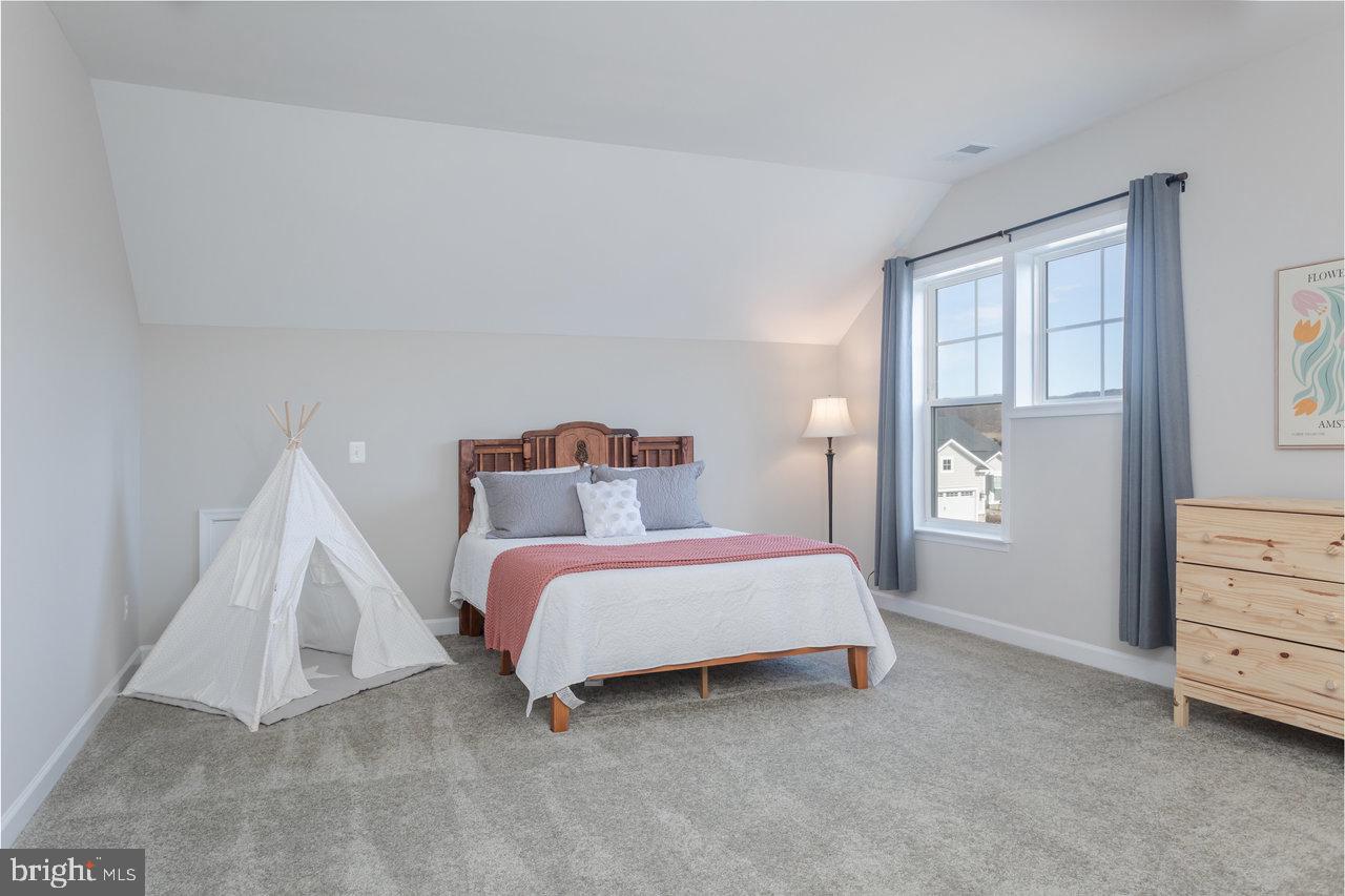 PRESTON LAKE - Residential