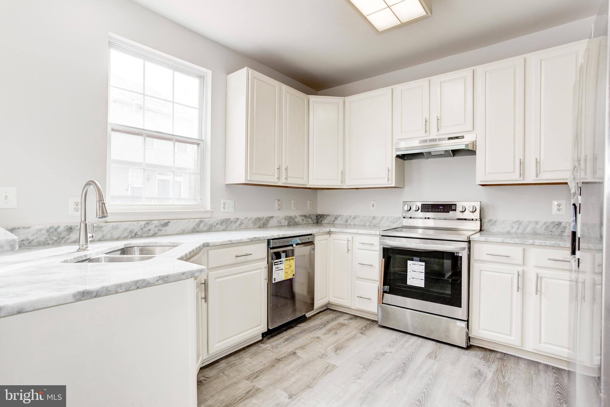 RIDGE TOP TERRACE - Residential