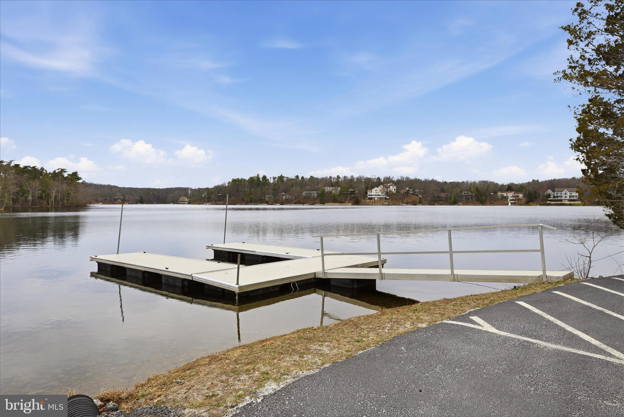 LAKE HOLIDAY ESTATES - Residential