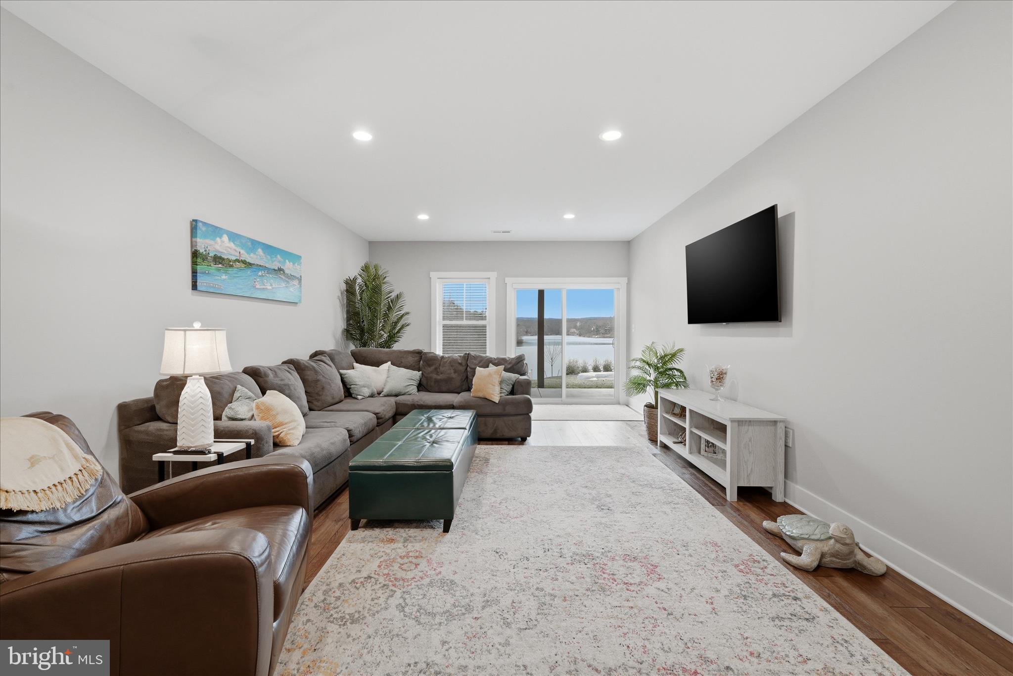 LAKE HOLIDAY ESTATES - Residential