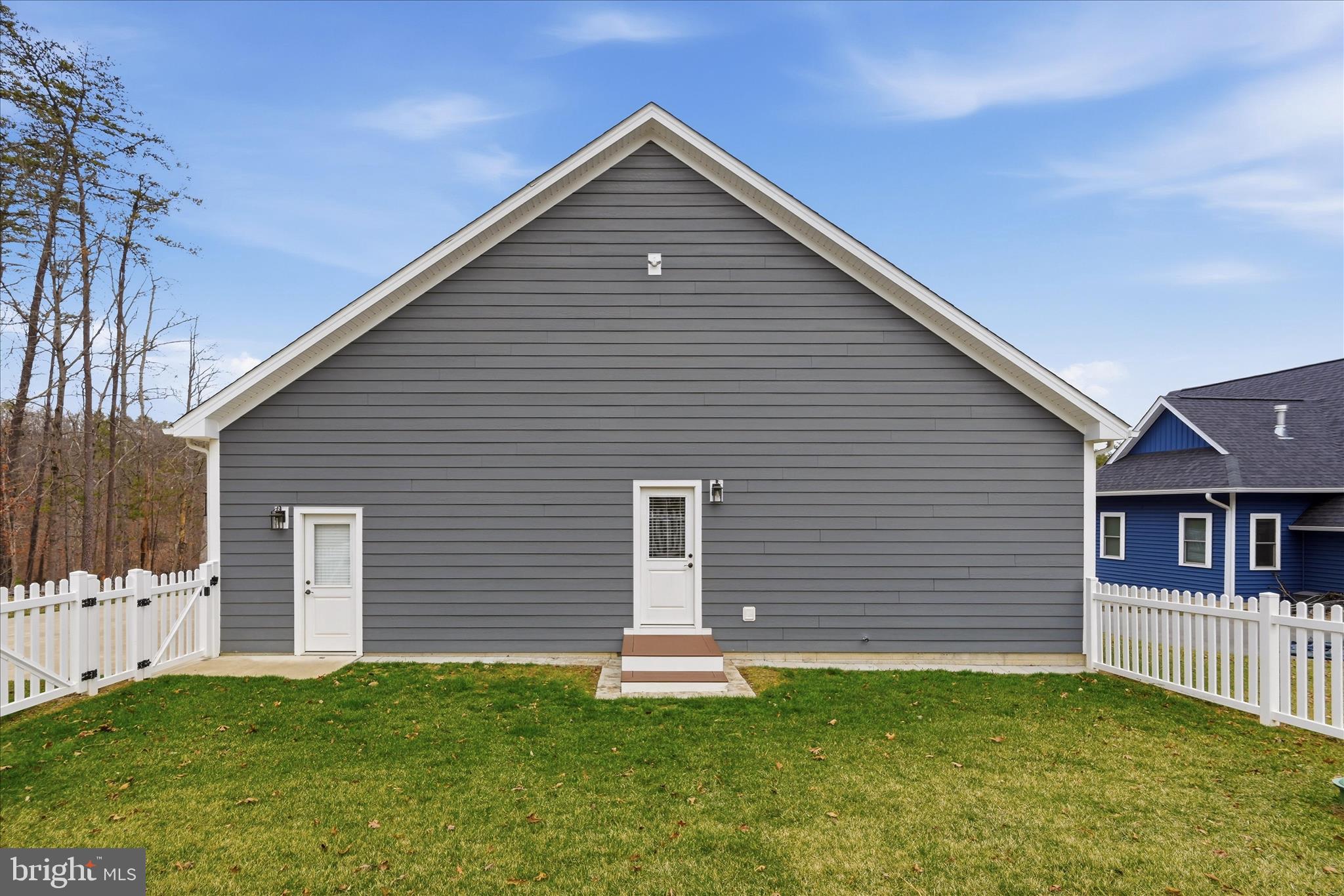 LAKE HOLIDAY ESTATES - Residential