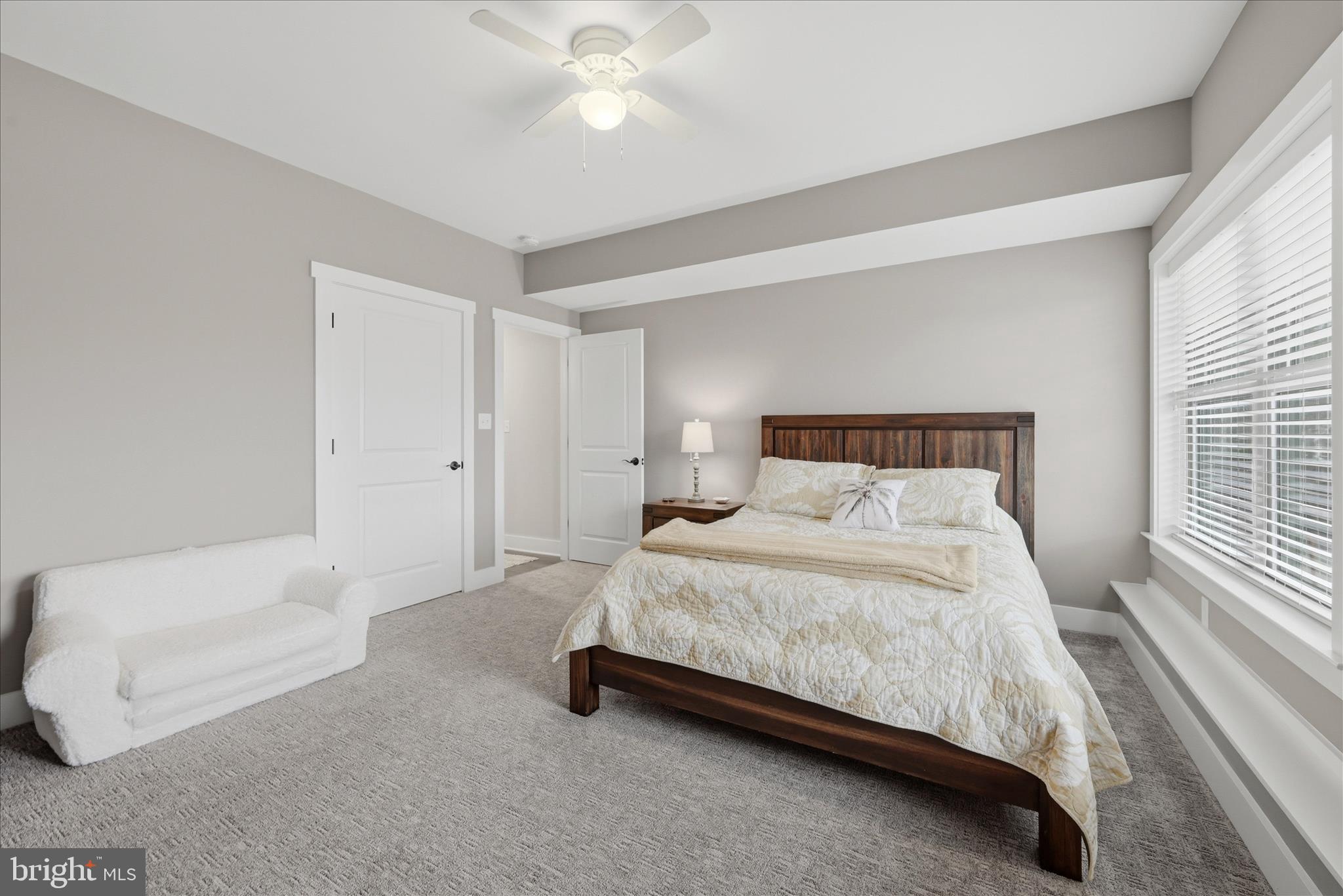 LAKE HOLIDAY ESTATES - Residential