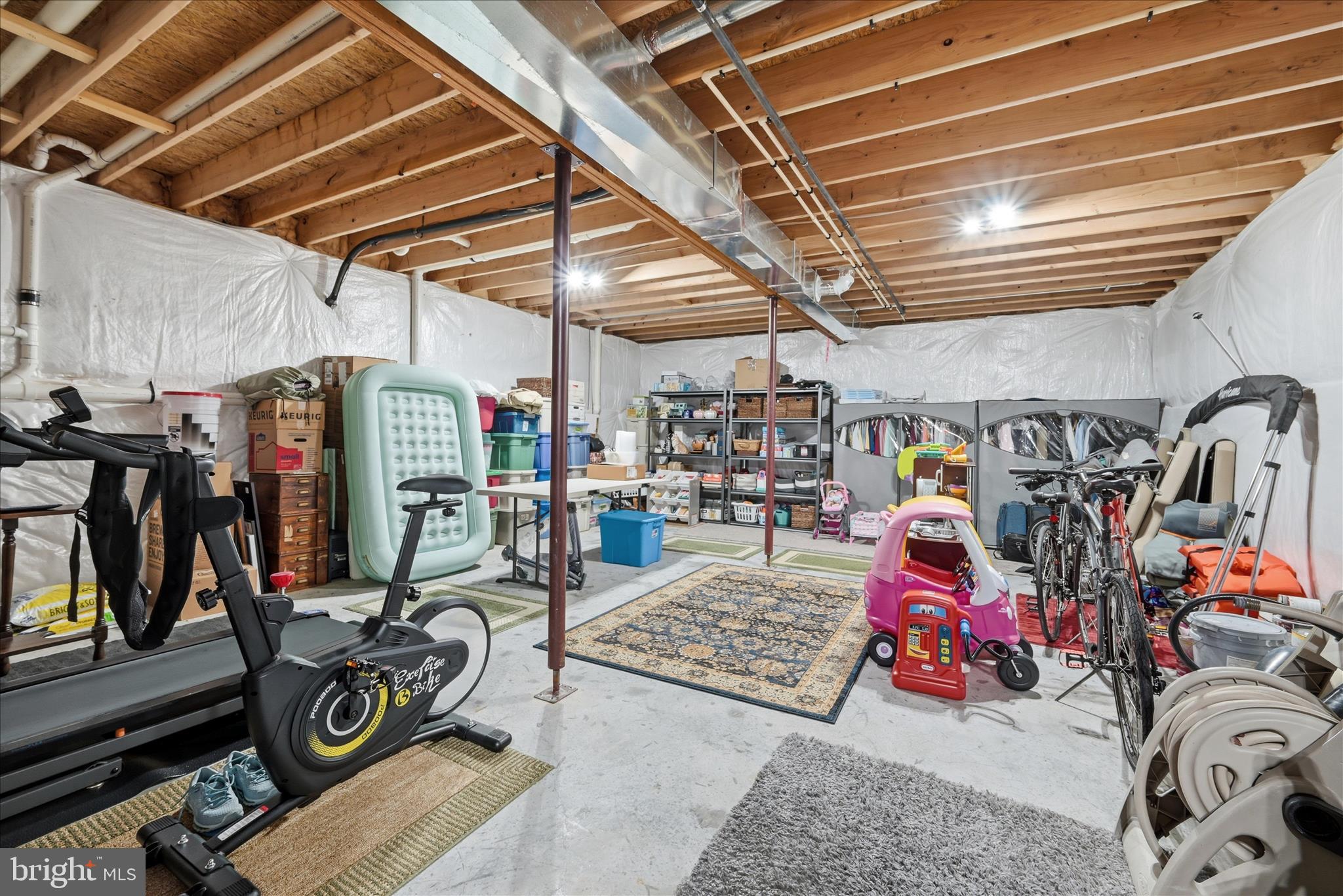 LAKE HOLIDAY ESTATES - Residential