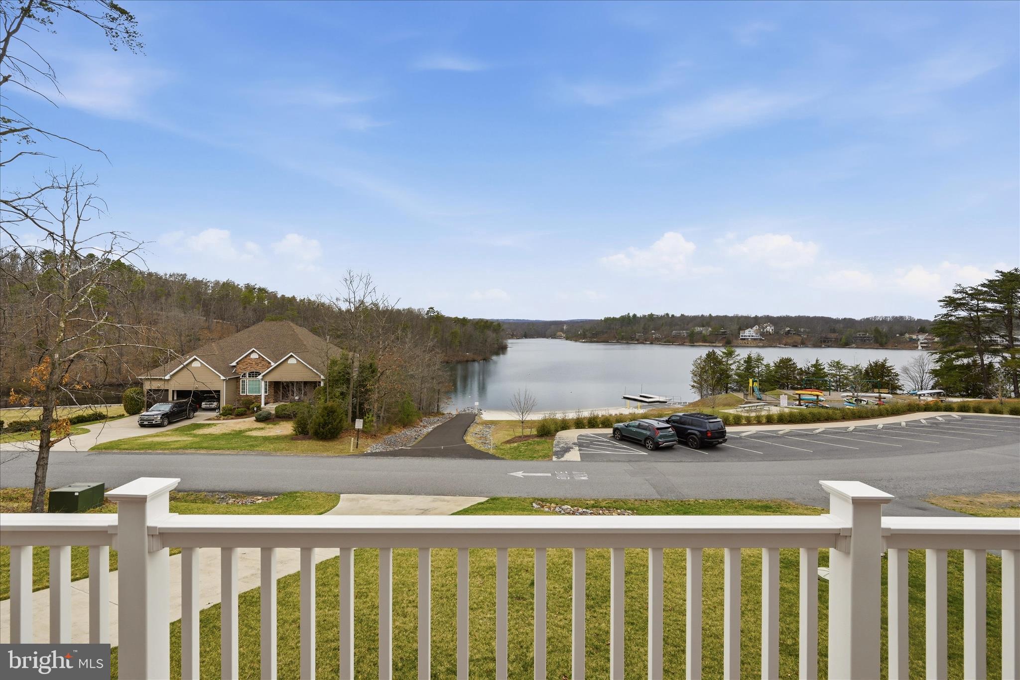 LAKE HOLIDAY ESTATES - Residential