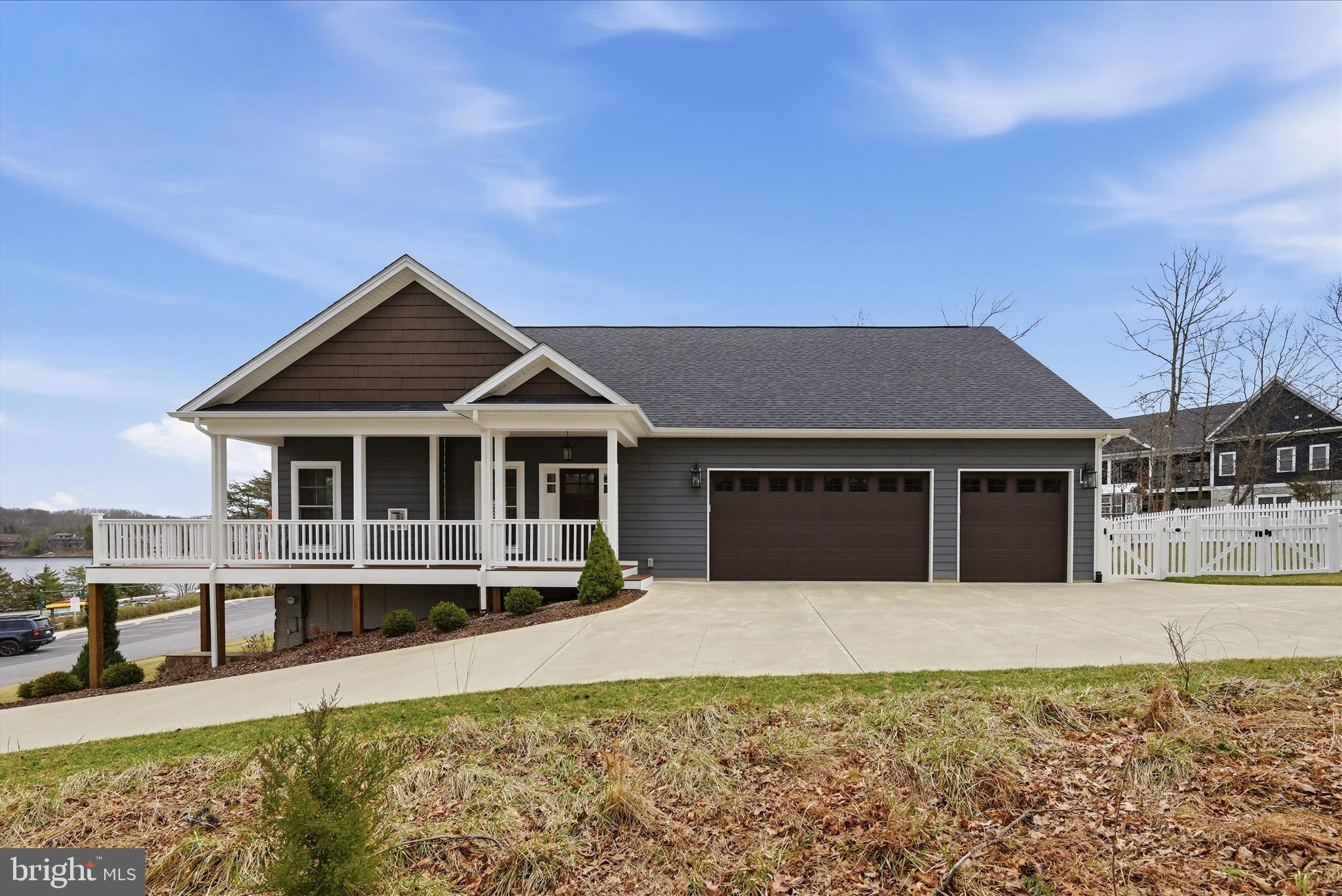 LAKE HOLIDAY ESTATES - Residential