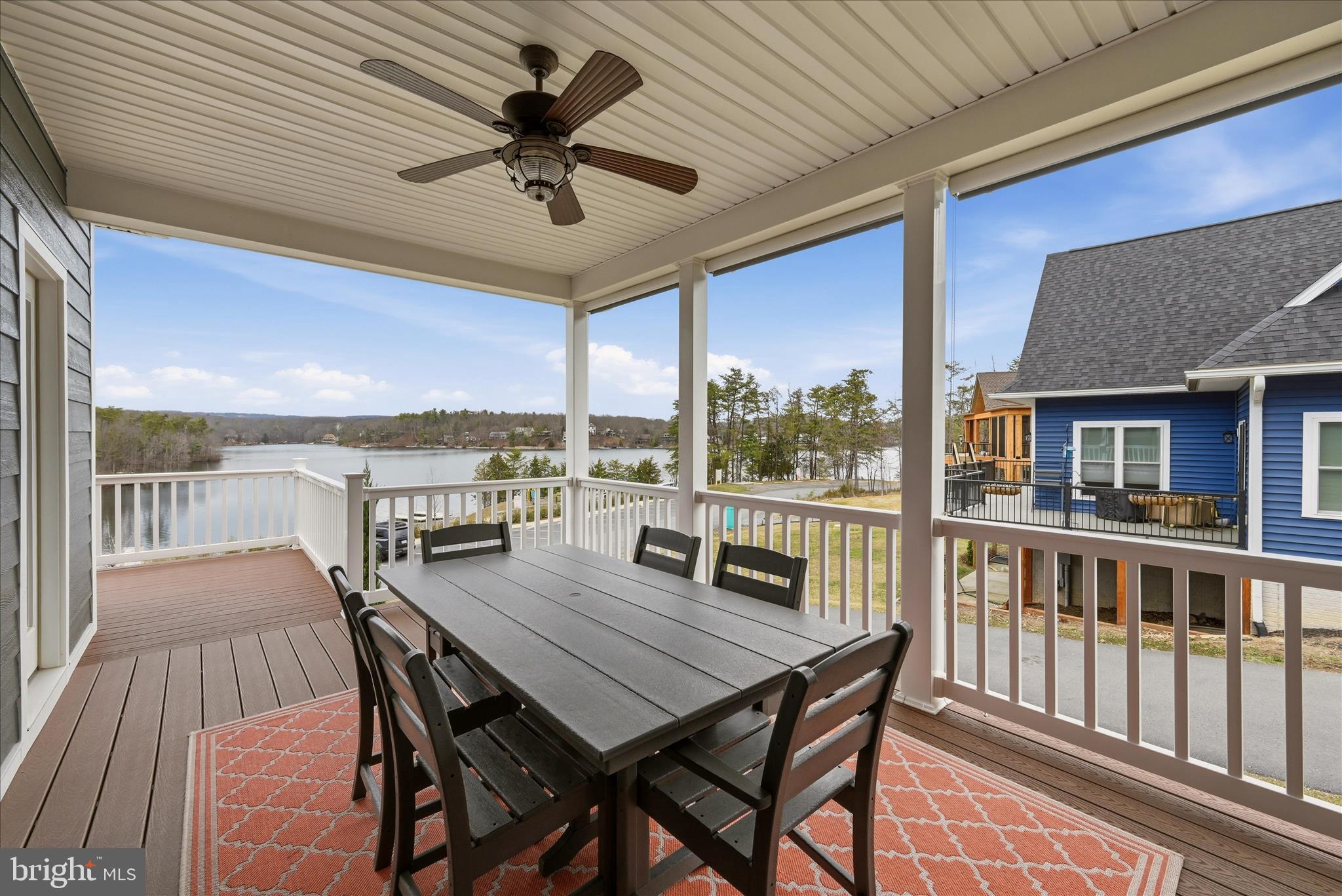 LAKE HOLIDAY ESTATES - Residential