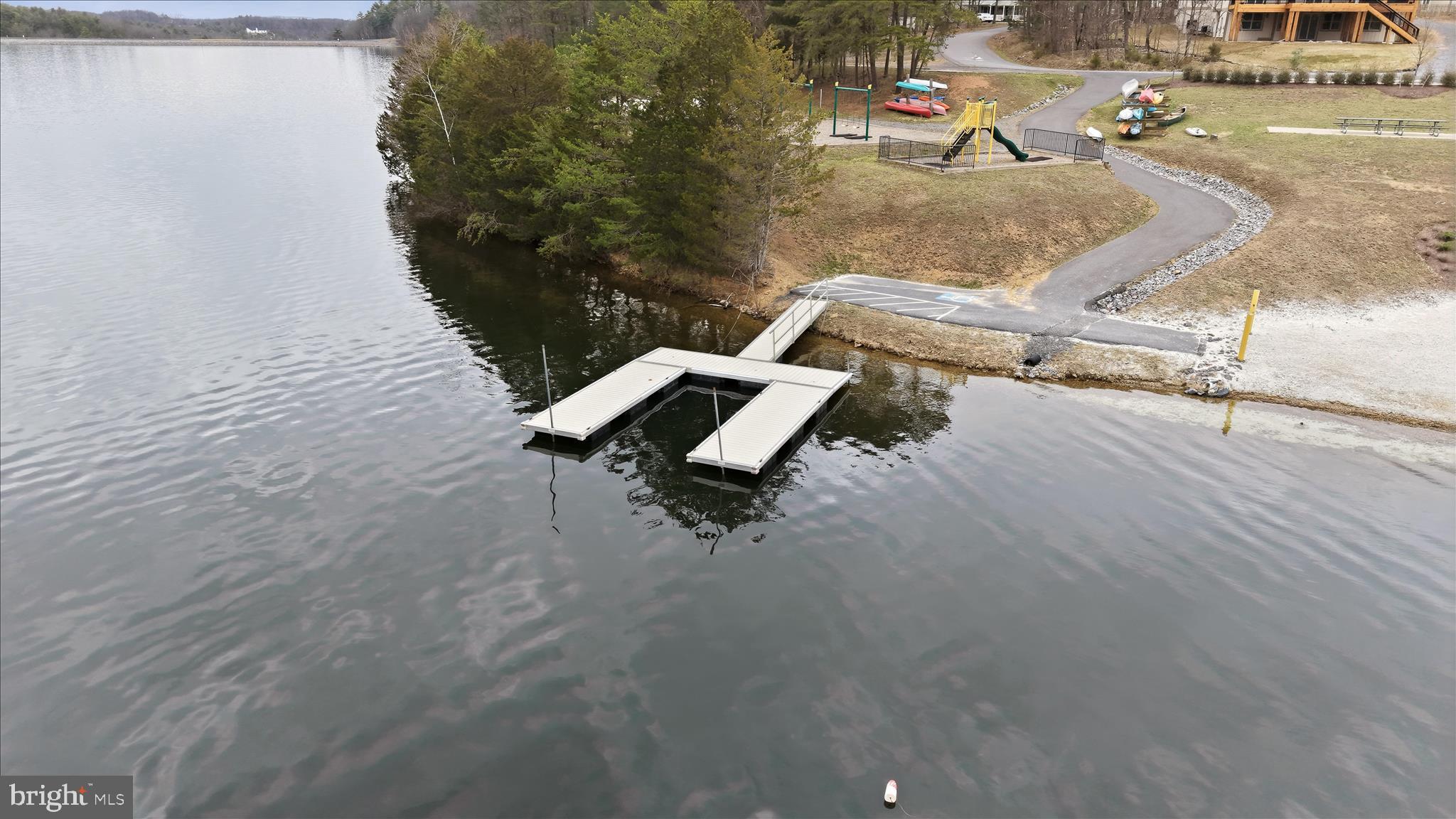 LAKE HOLIDAY ESTATES - Residential