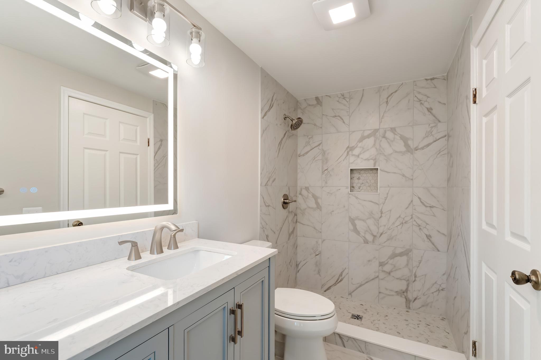 CRESTBROOK - Residential