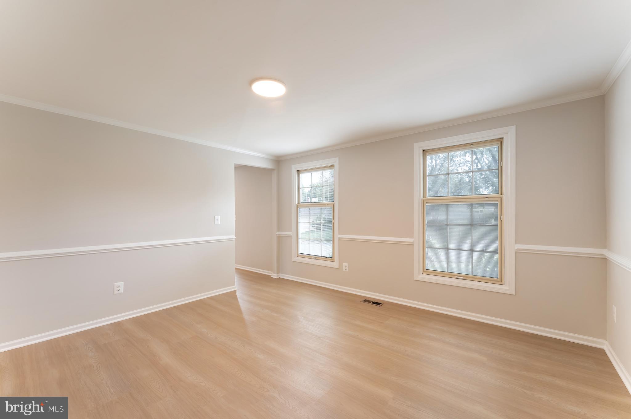 CRESTBROOK - Residential