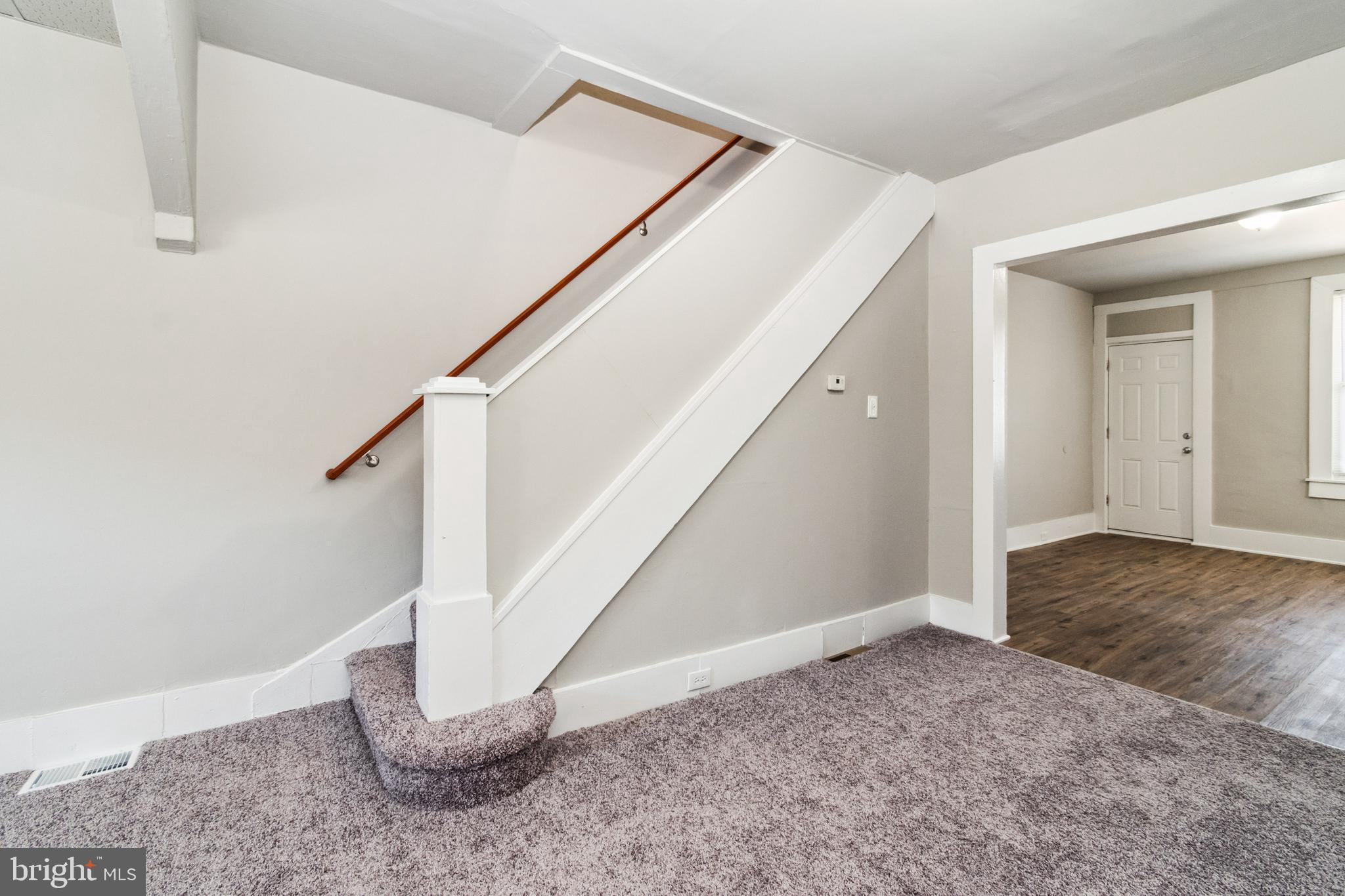 ELLWOOD PARK - Residential