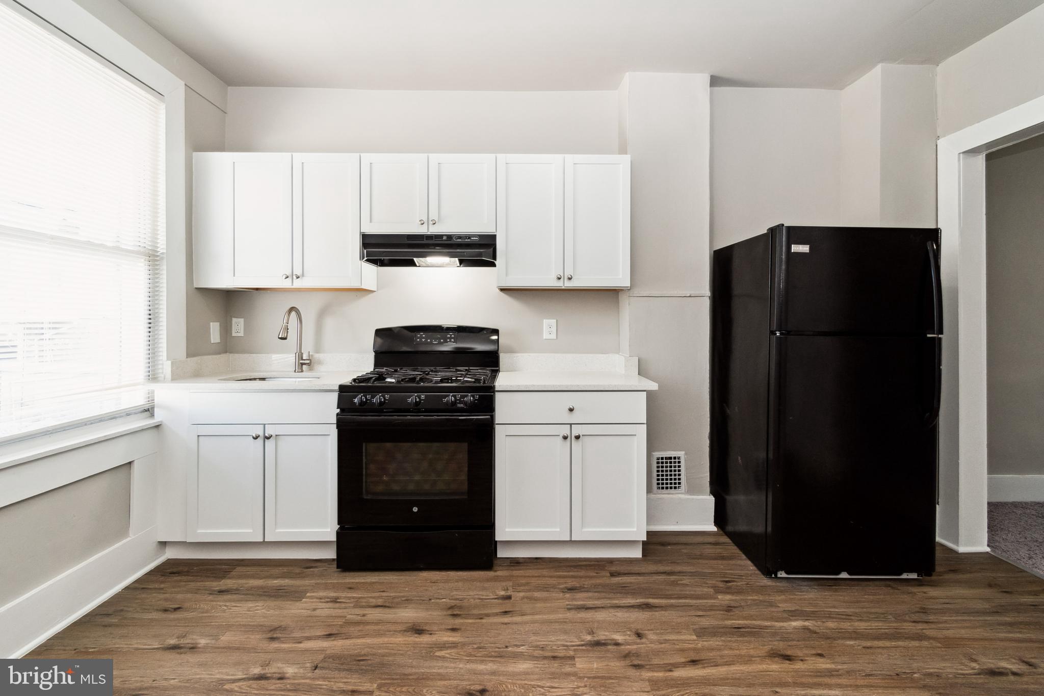 ELLWOOD PARK - Residential