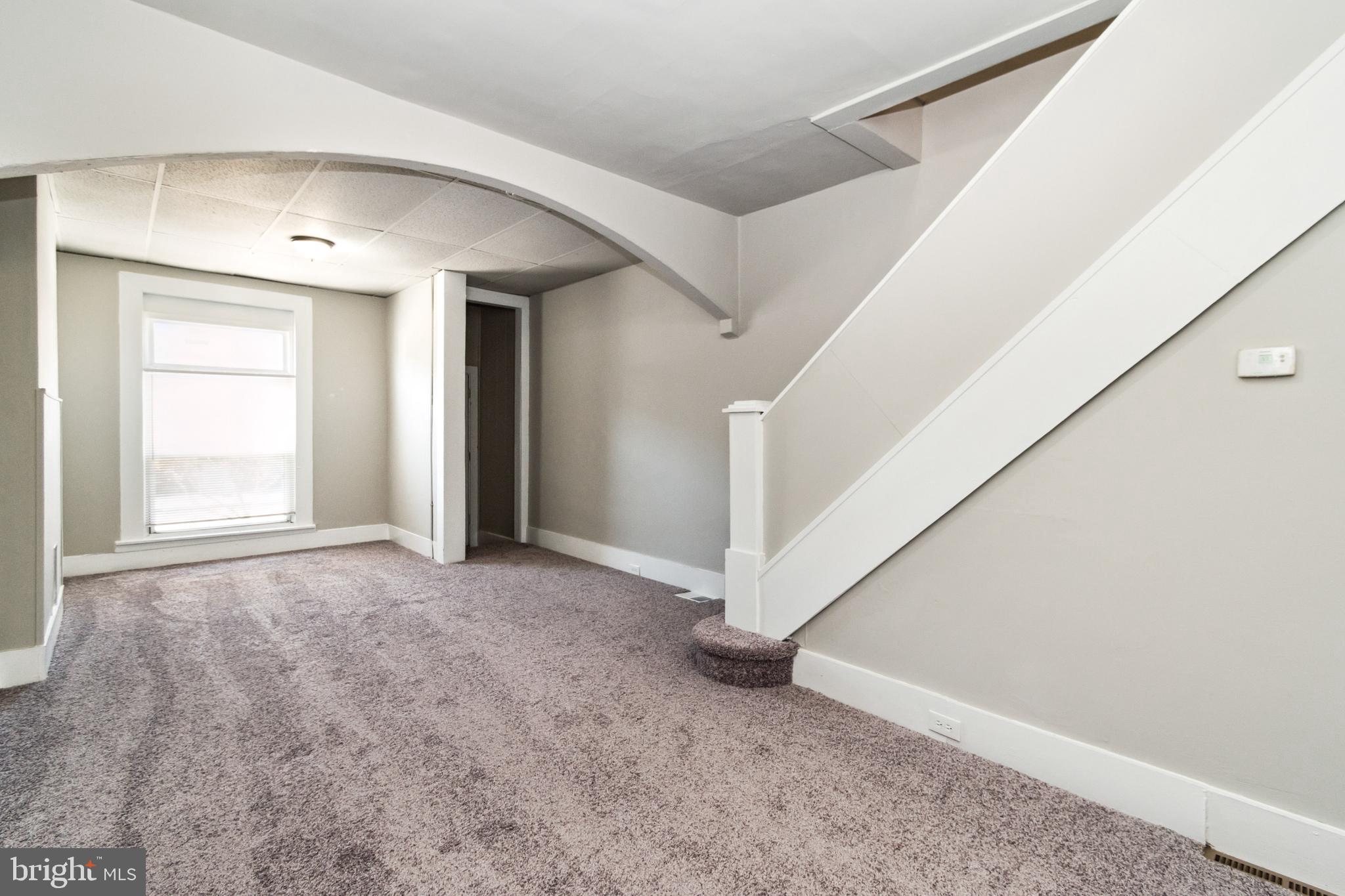 ELLWOOD PARK - Residential