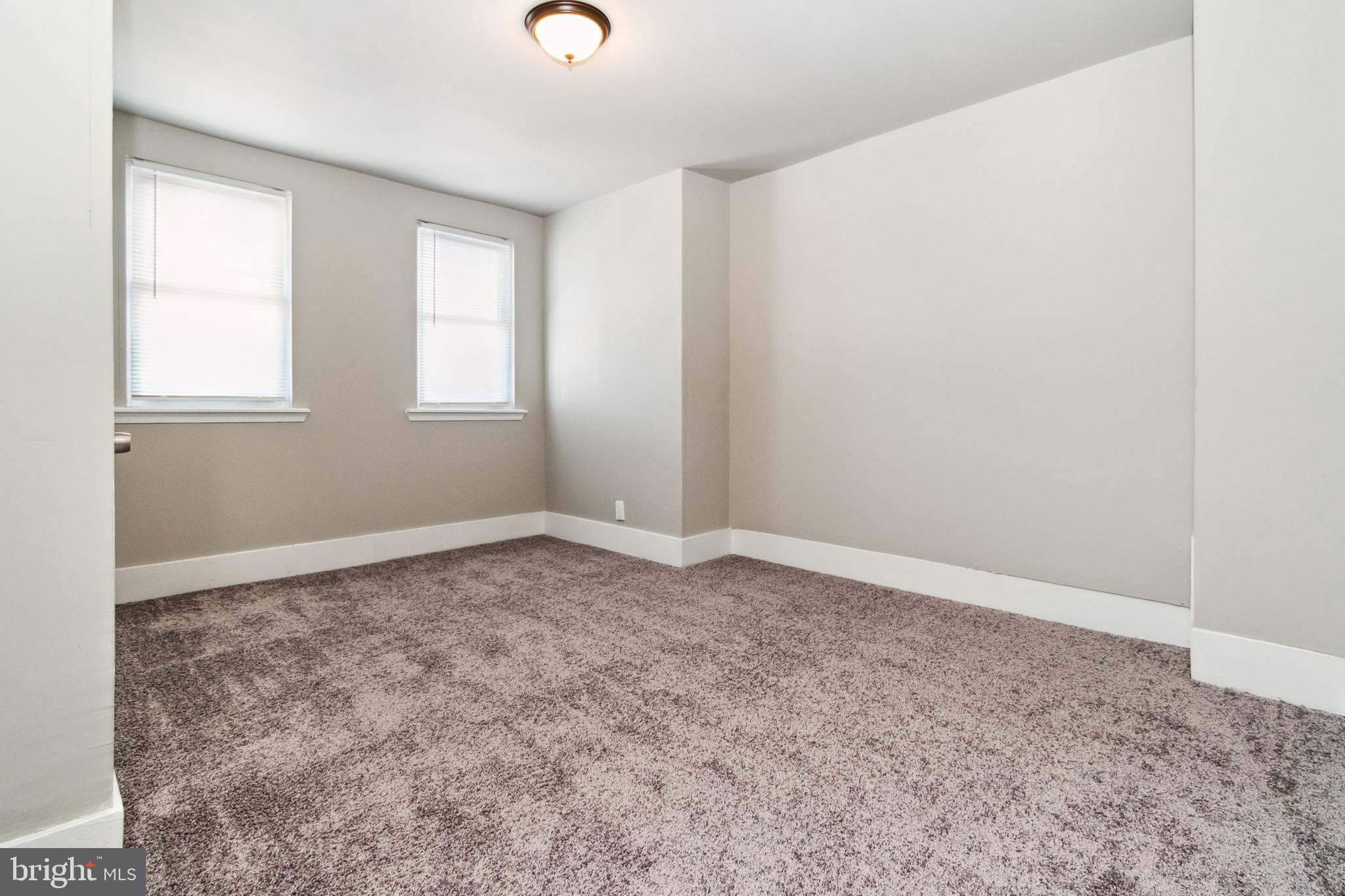 ELLWOOD PARK - Residential