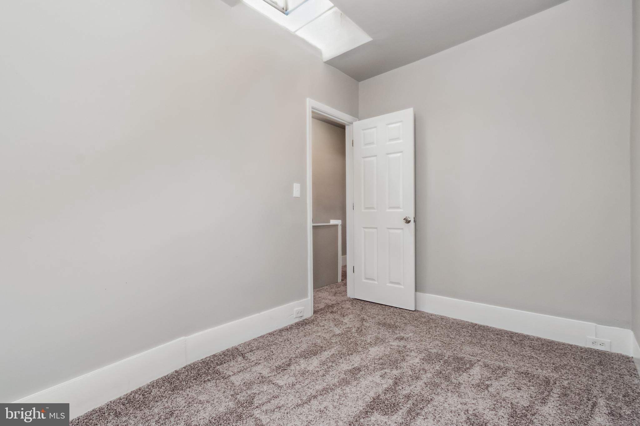 ELLWOOD PARK - Residential