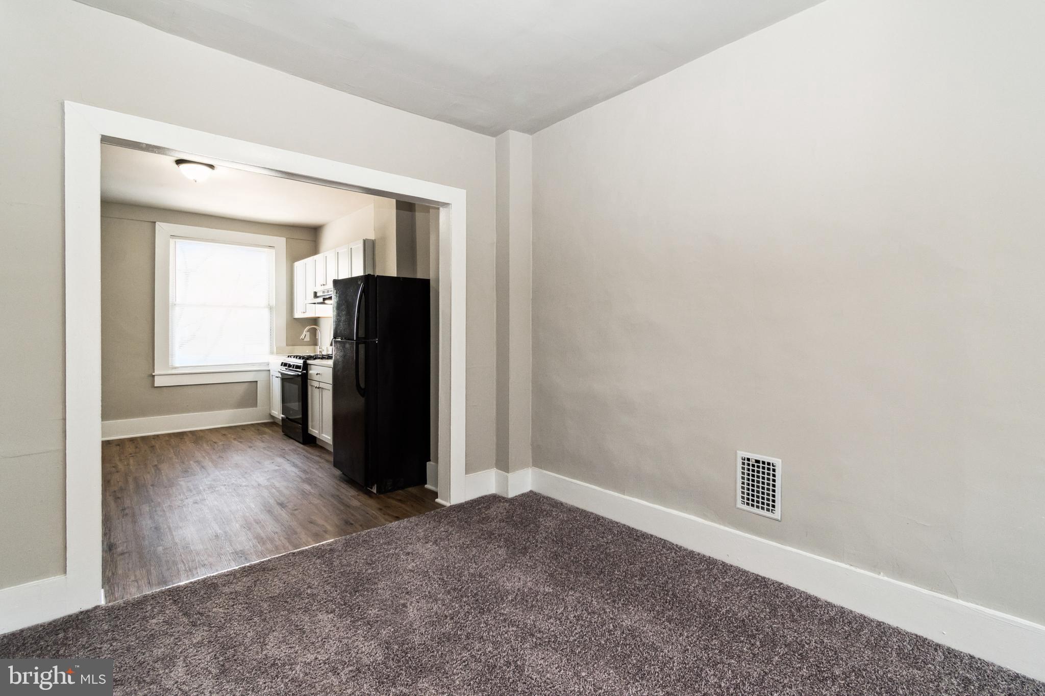 ELLWOOD PARK - Residential