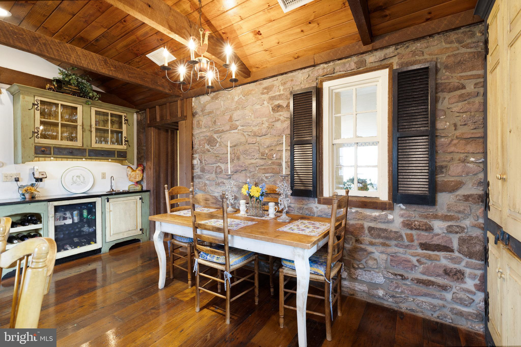 MAPLE GLEN - Residential