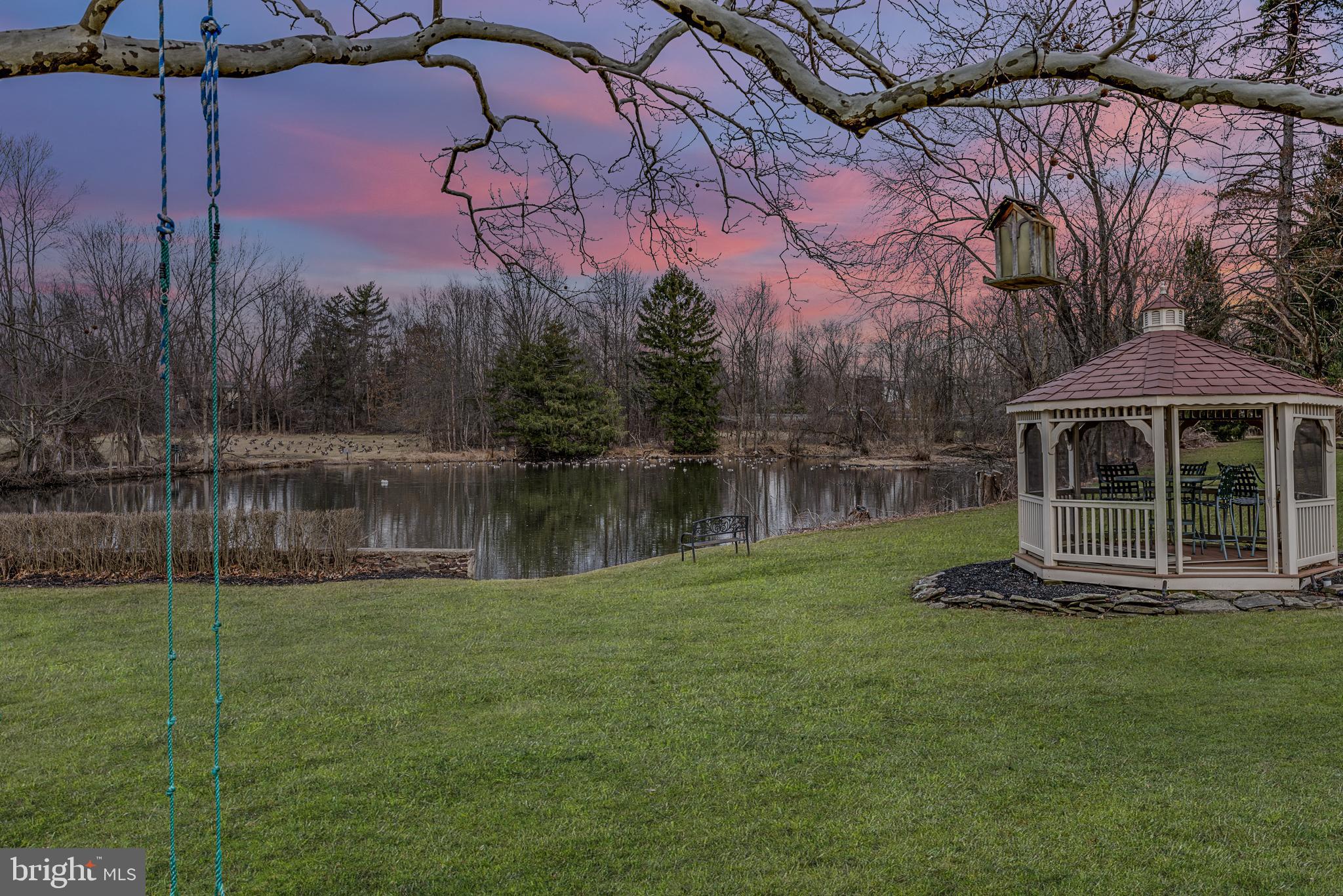 MAPLE GLEN - Residential