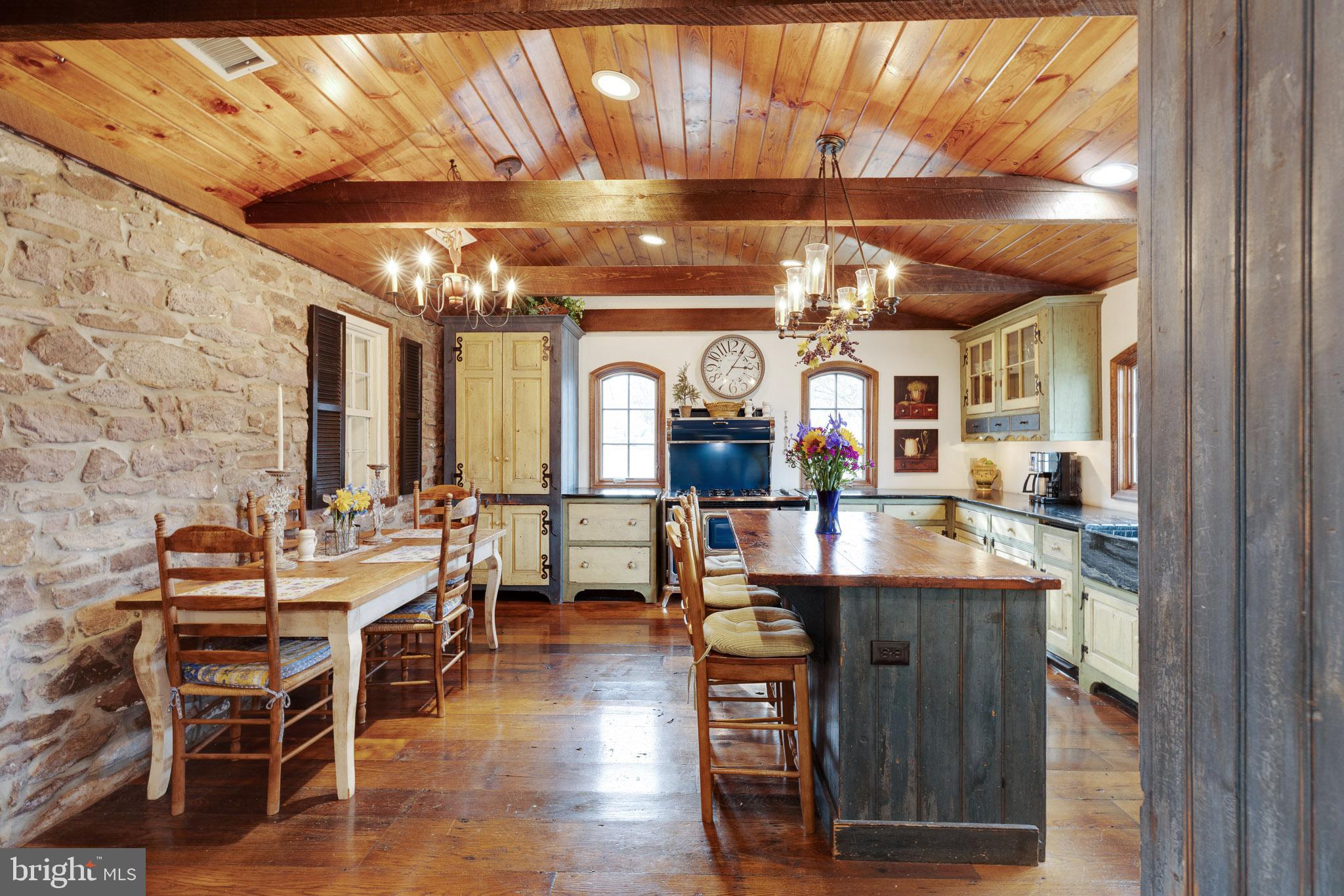 MAPLE GLEN - Residential