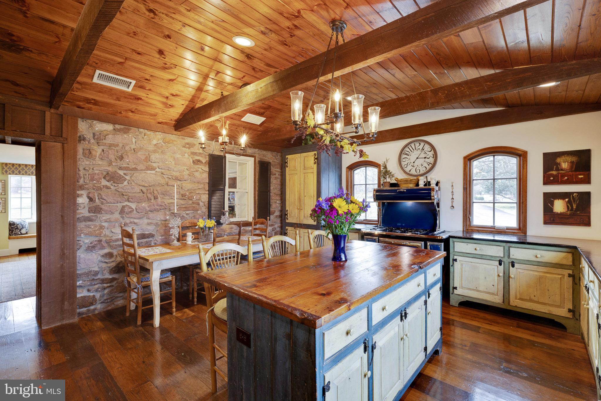 MAPLE GLEN - Residential