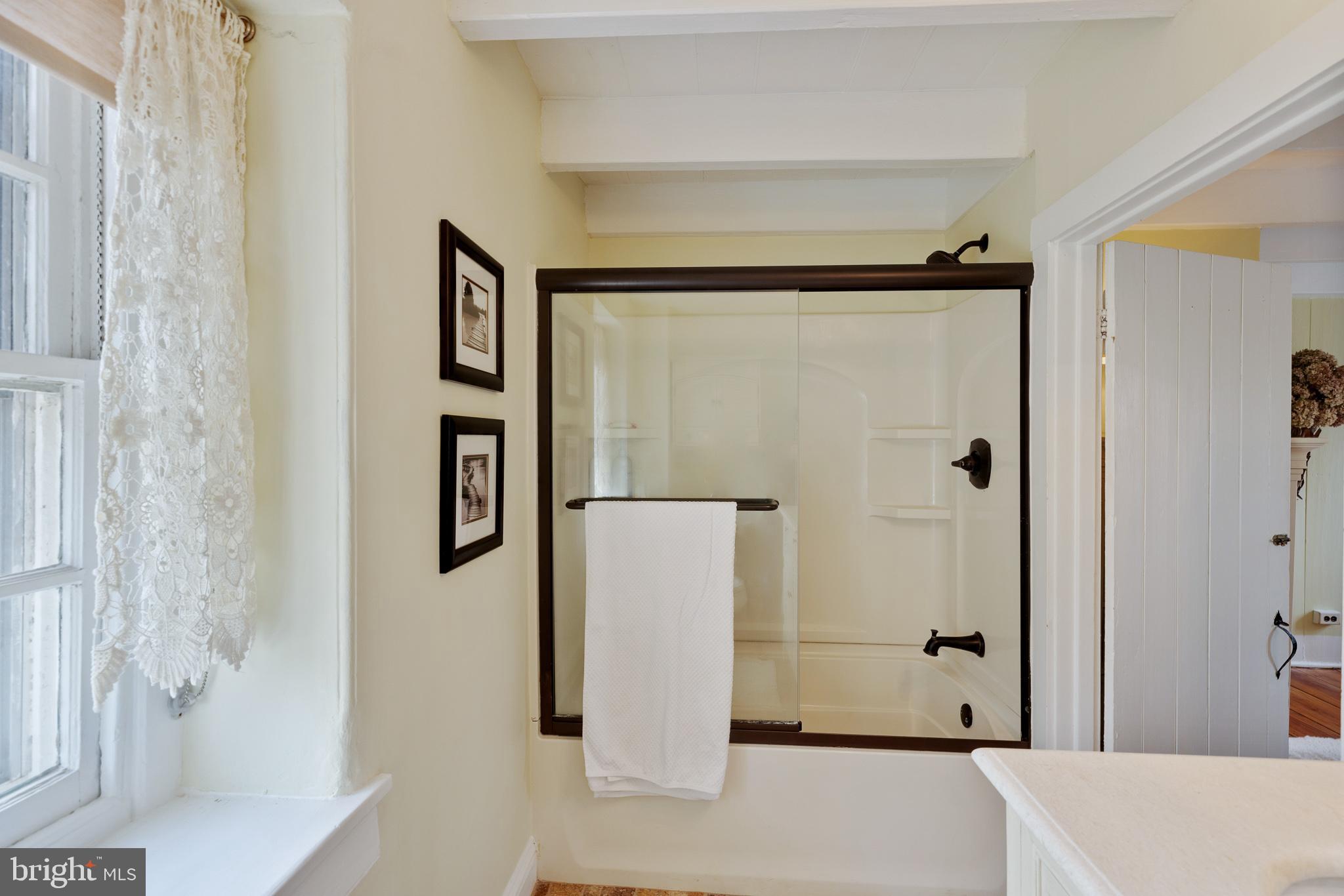 MAPLE GLEN - Residential