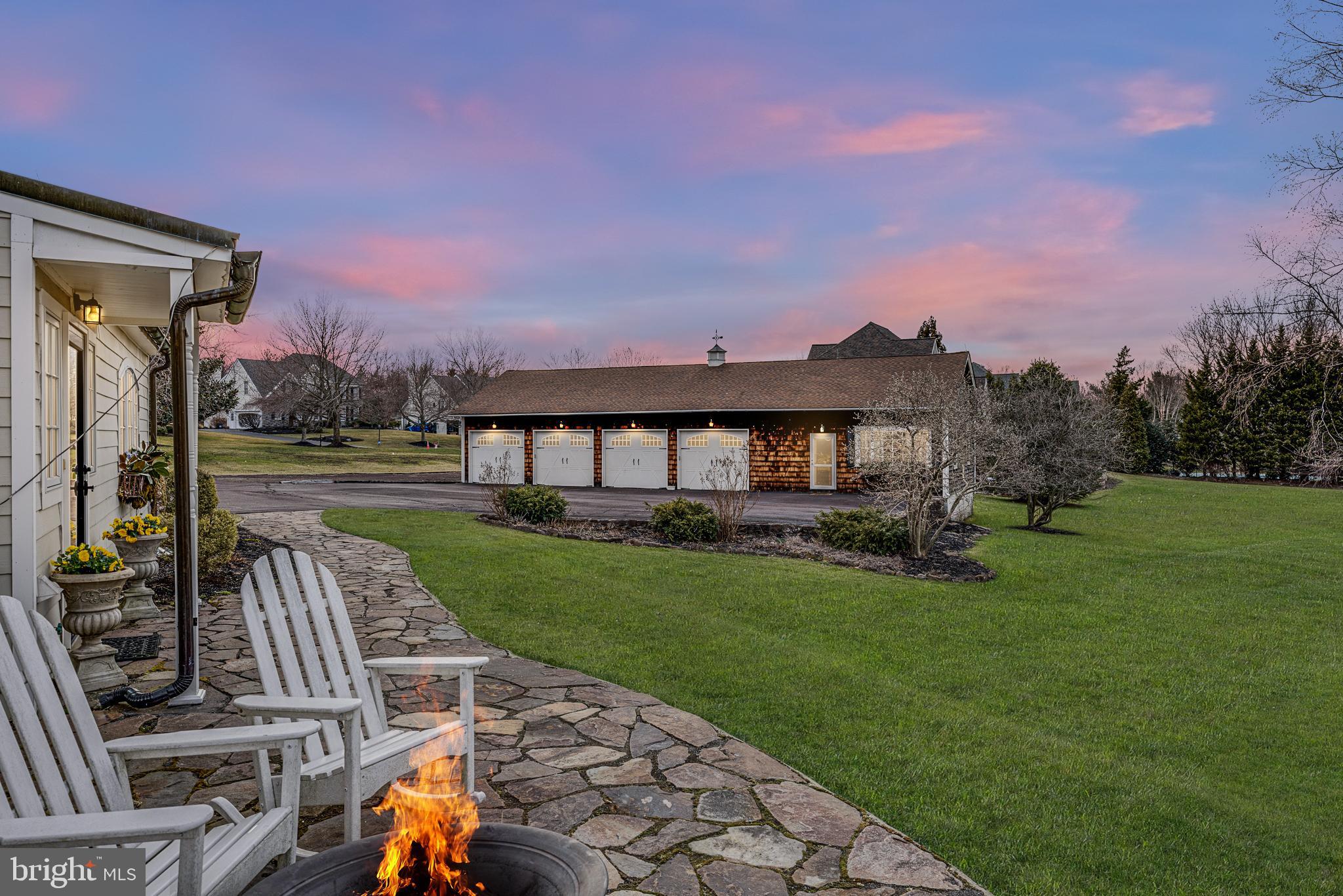 MAPLE GLEN - Residential