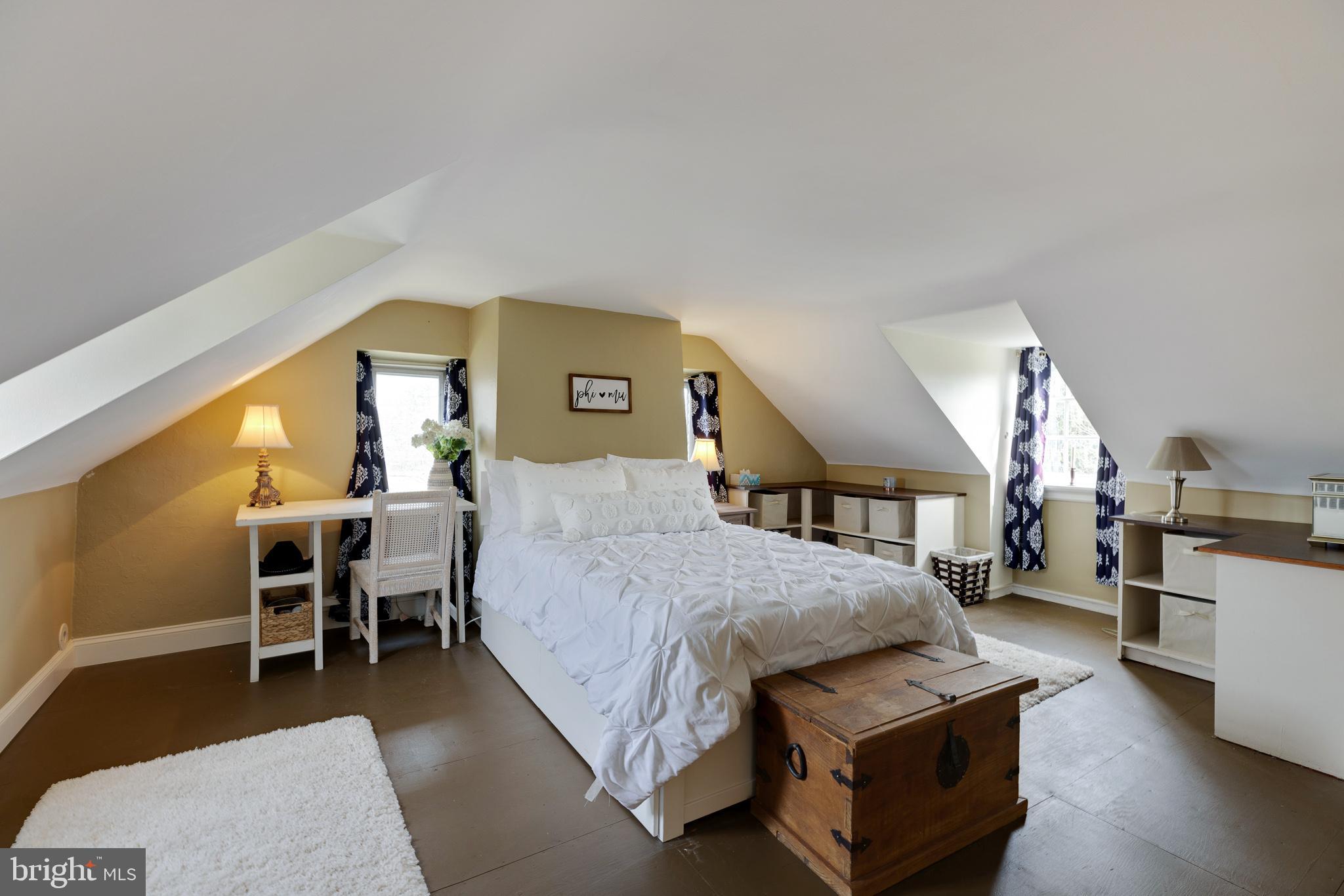 MAPLE GLEN - Residential