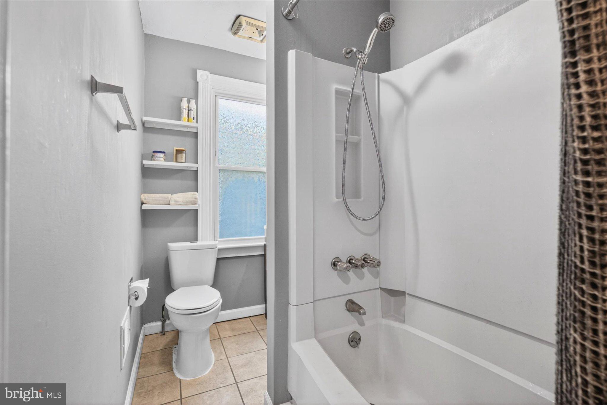 NEW CUMBERLAND BOROUGH - Residential