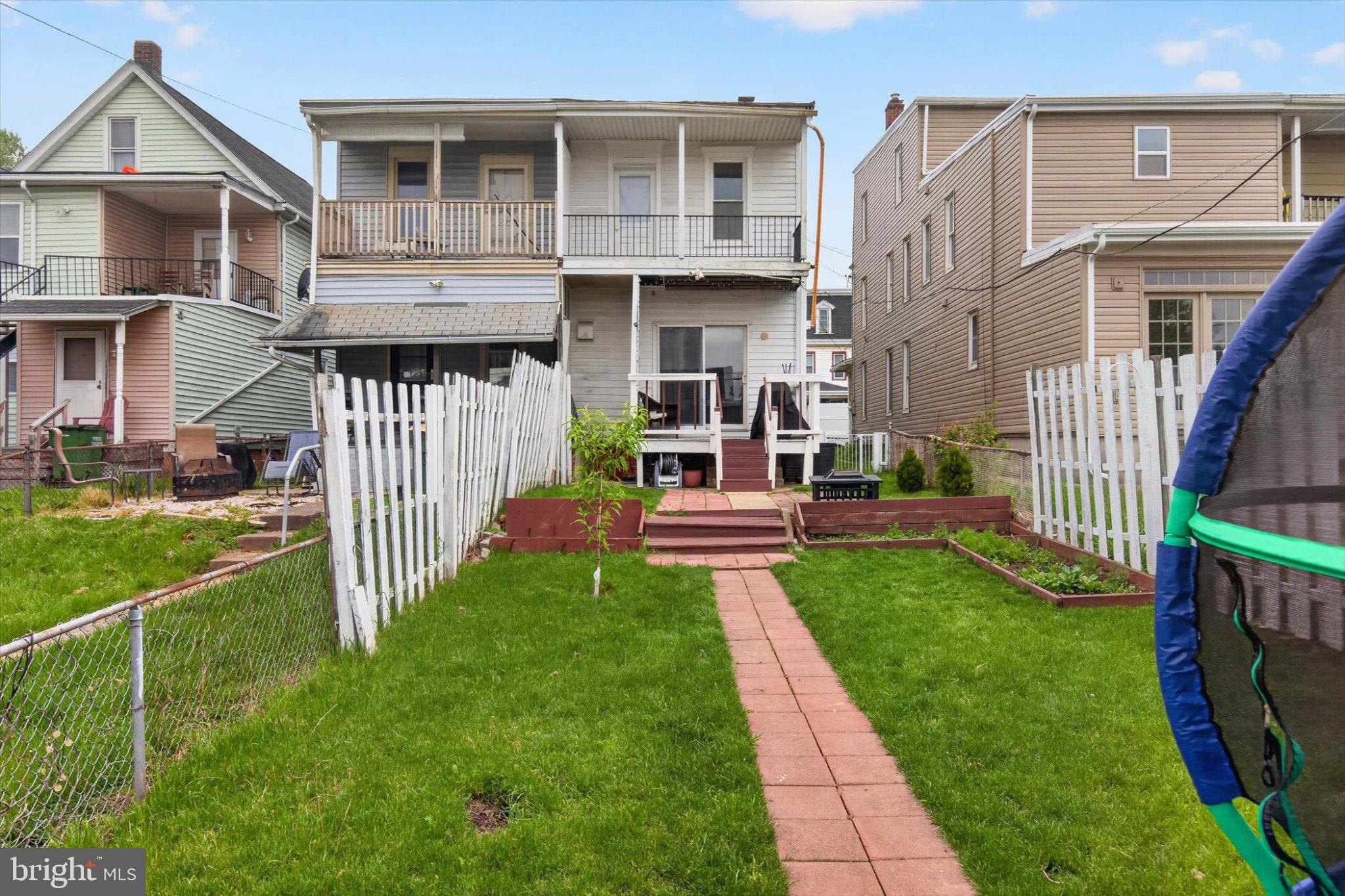 NEW CUMBERLAND BOROUGH - Residential