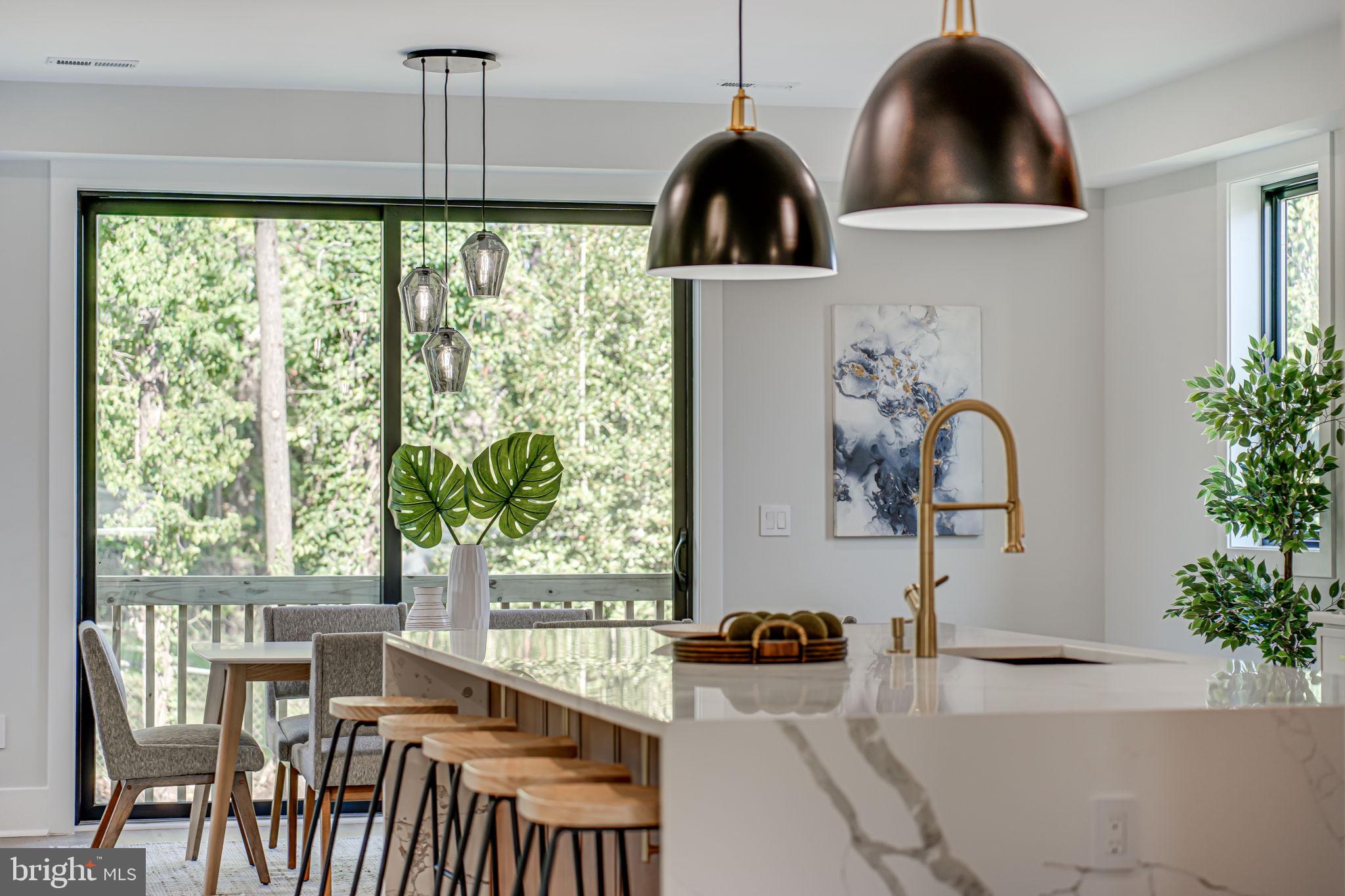 BROYHILL HEIGHTS - Residential