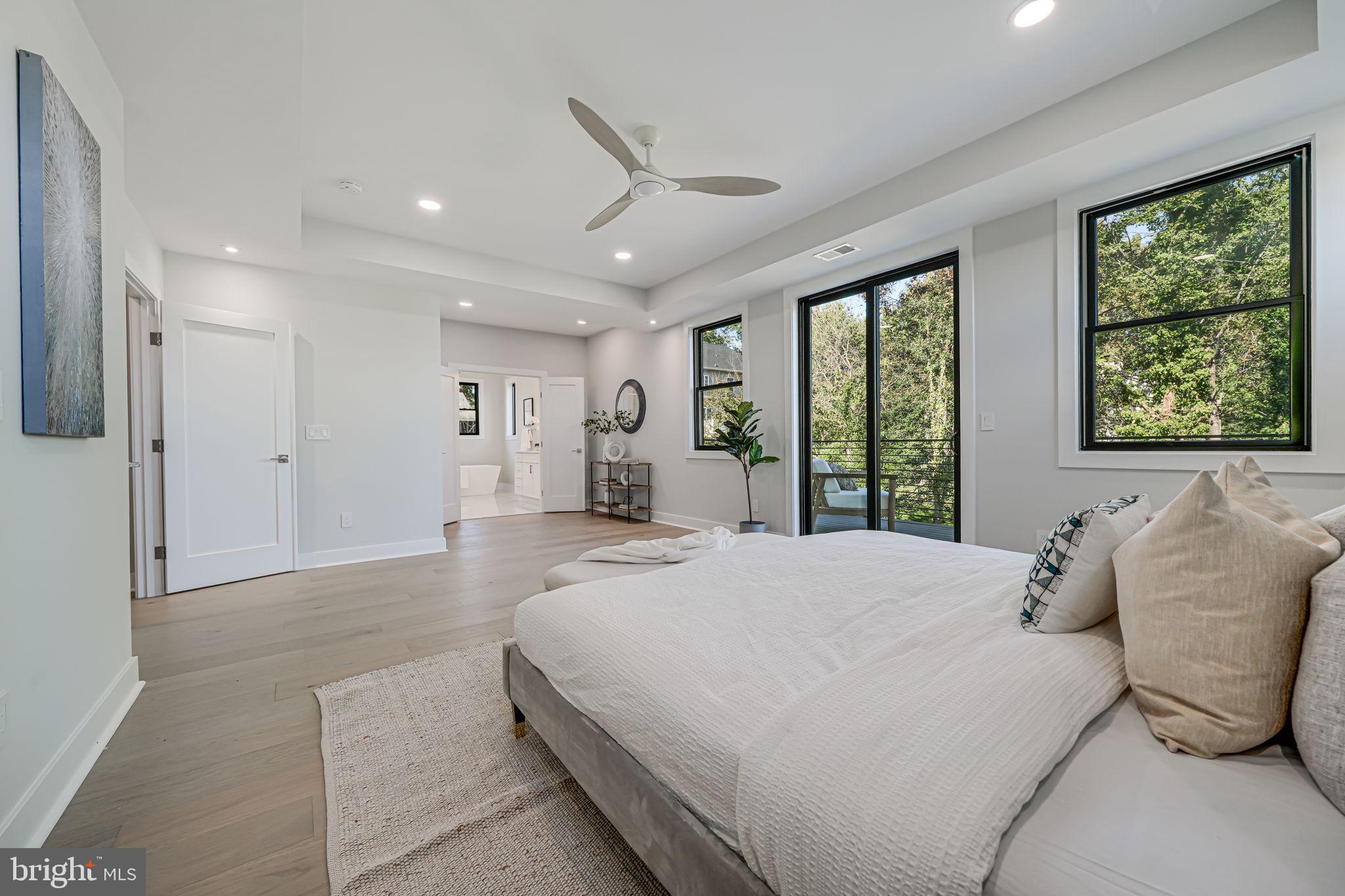 BROYHILL HEIGHTS - Residential