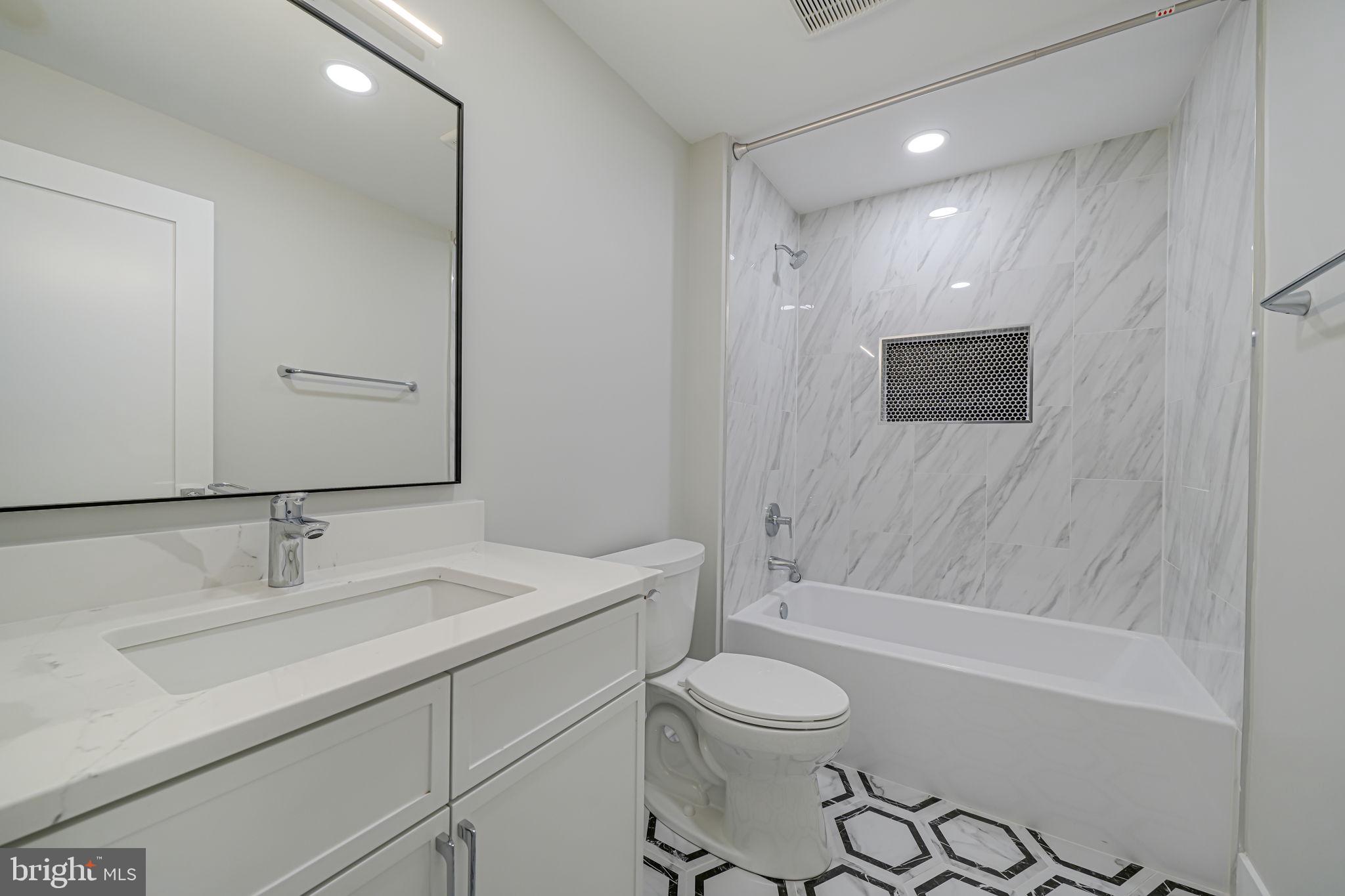 BROYHILL HEIGHTS - Residential