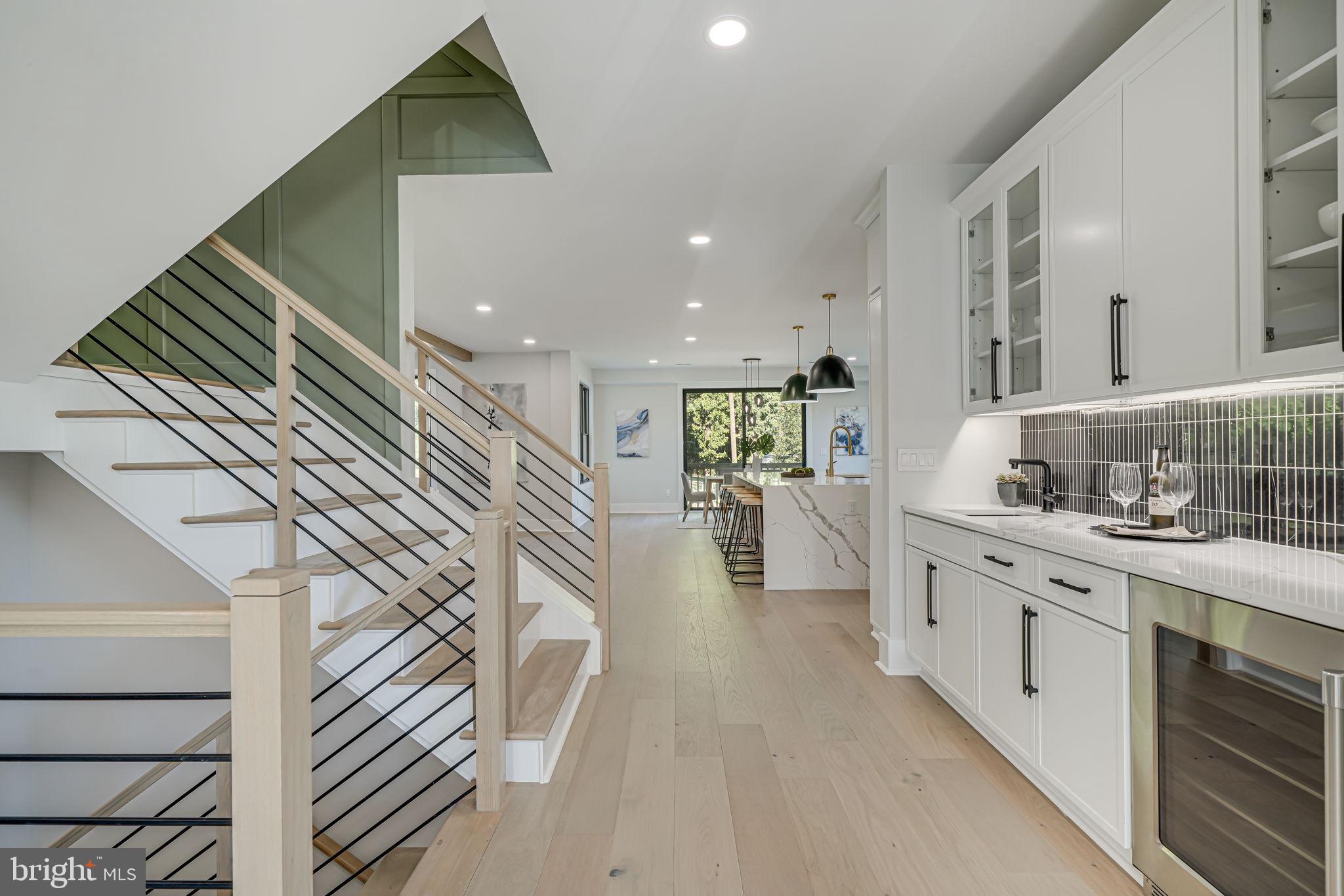 BROYHILL HEIGHTS - Residential