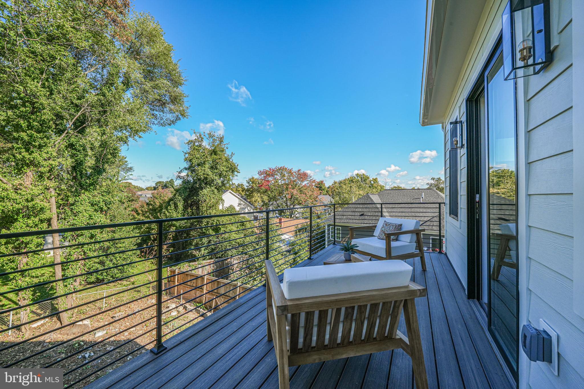 BROYHILL HEIGHTS - Residential