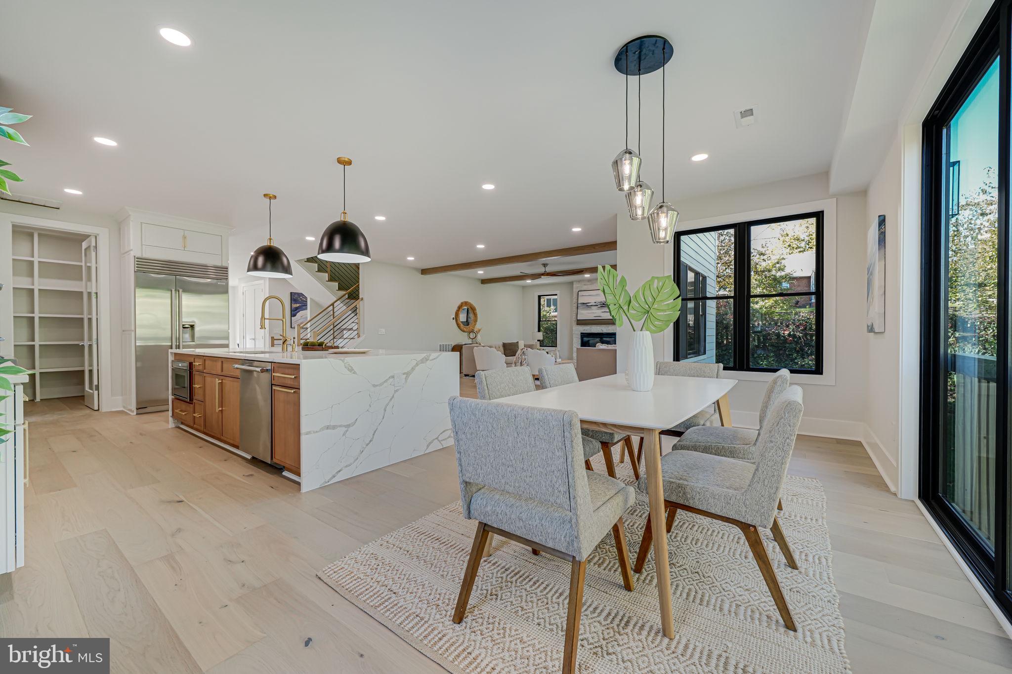 BROYHILL HEIGHTS - Residential