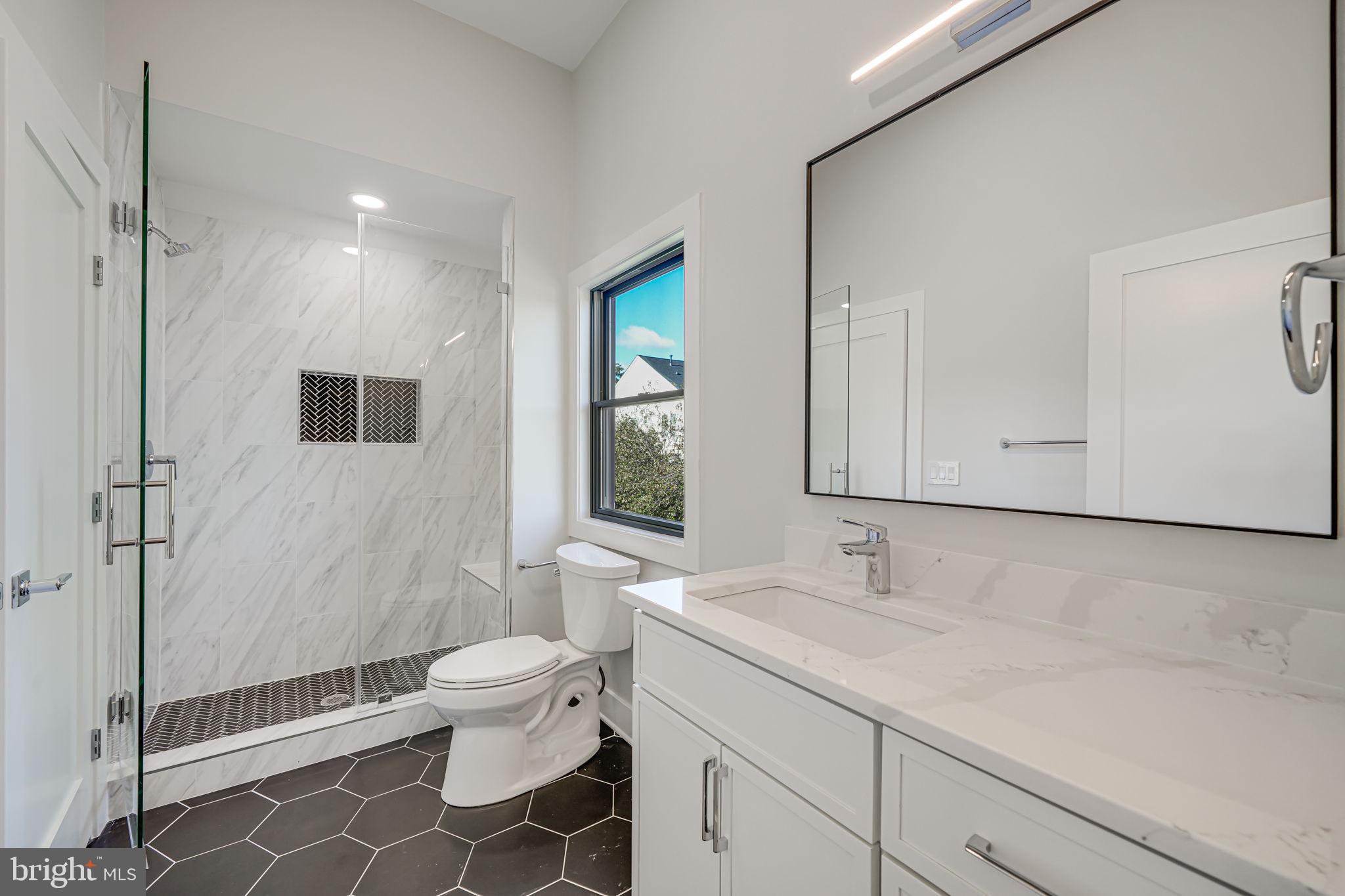 BROYHILL HEIGHTS - Residential