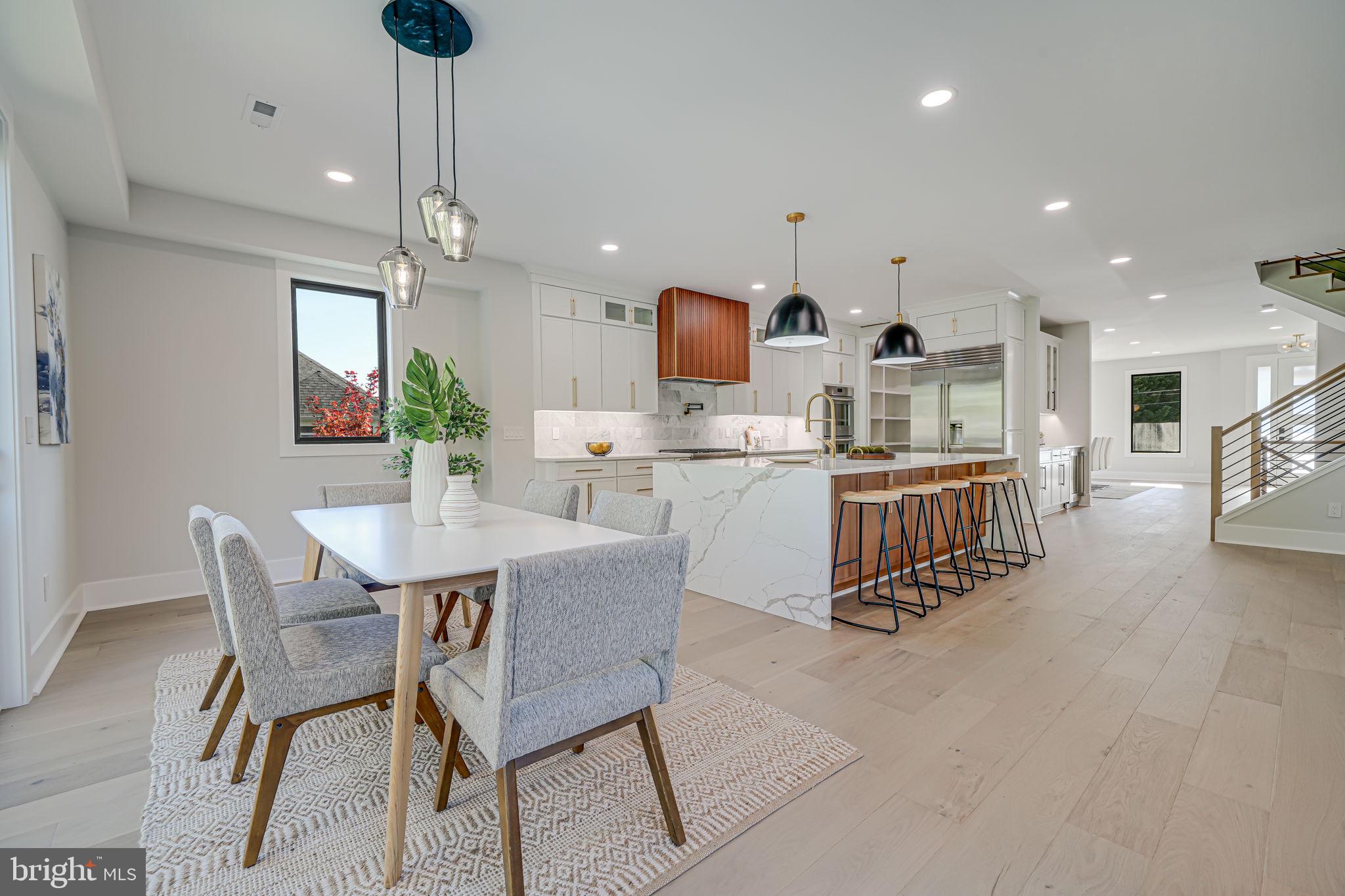 BROYHILL HEIGHTS - Residential