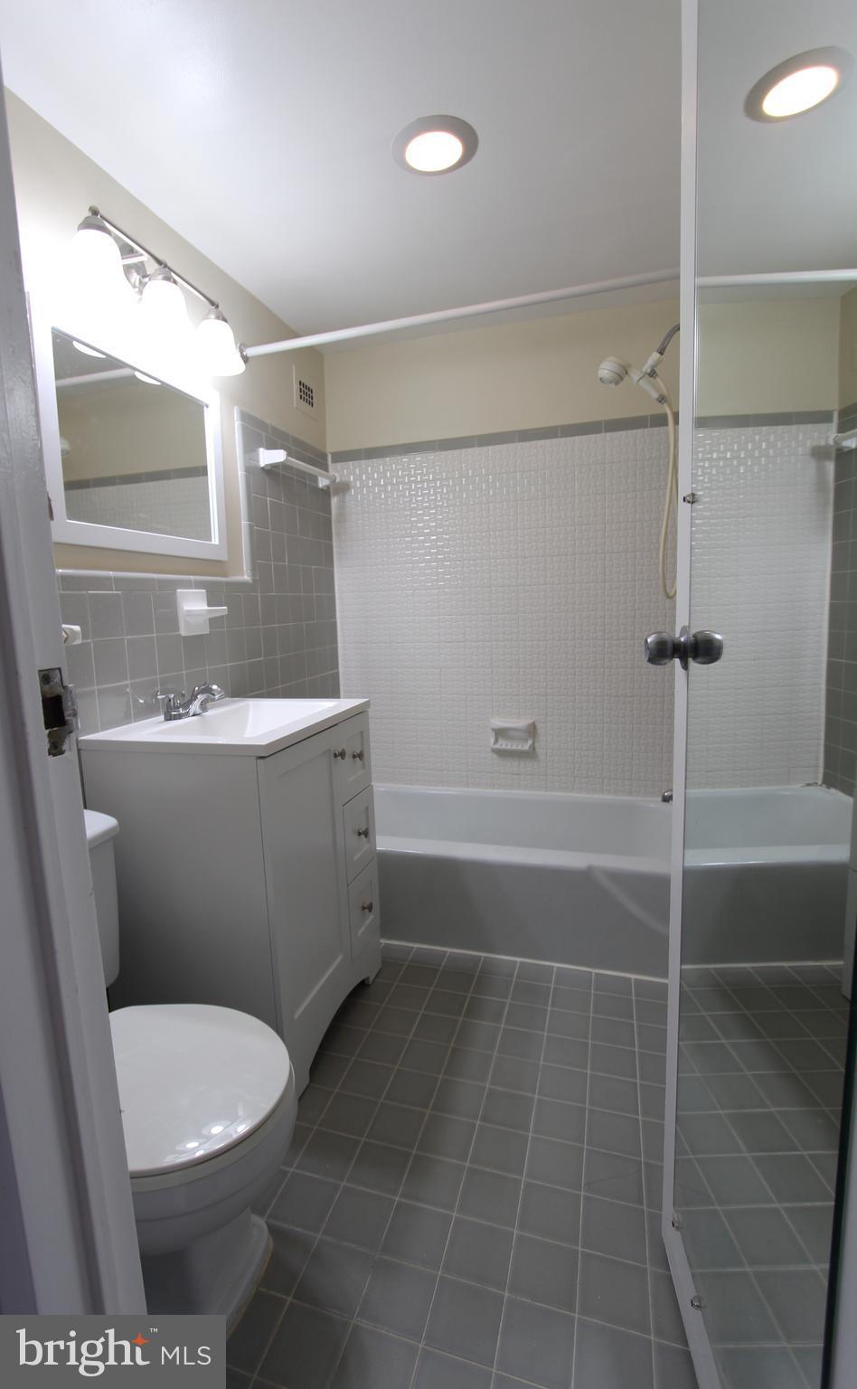 GROSVENOR PARK - Residential Lease