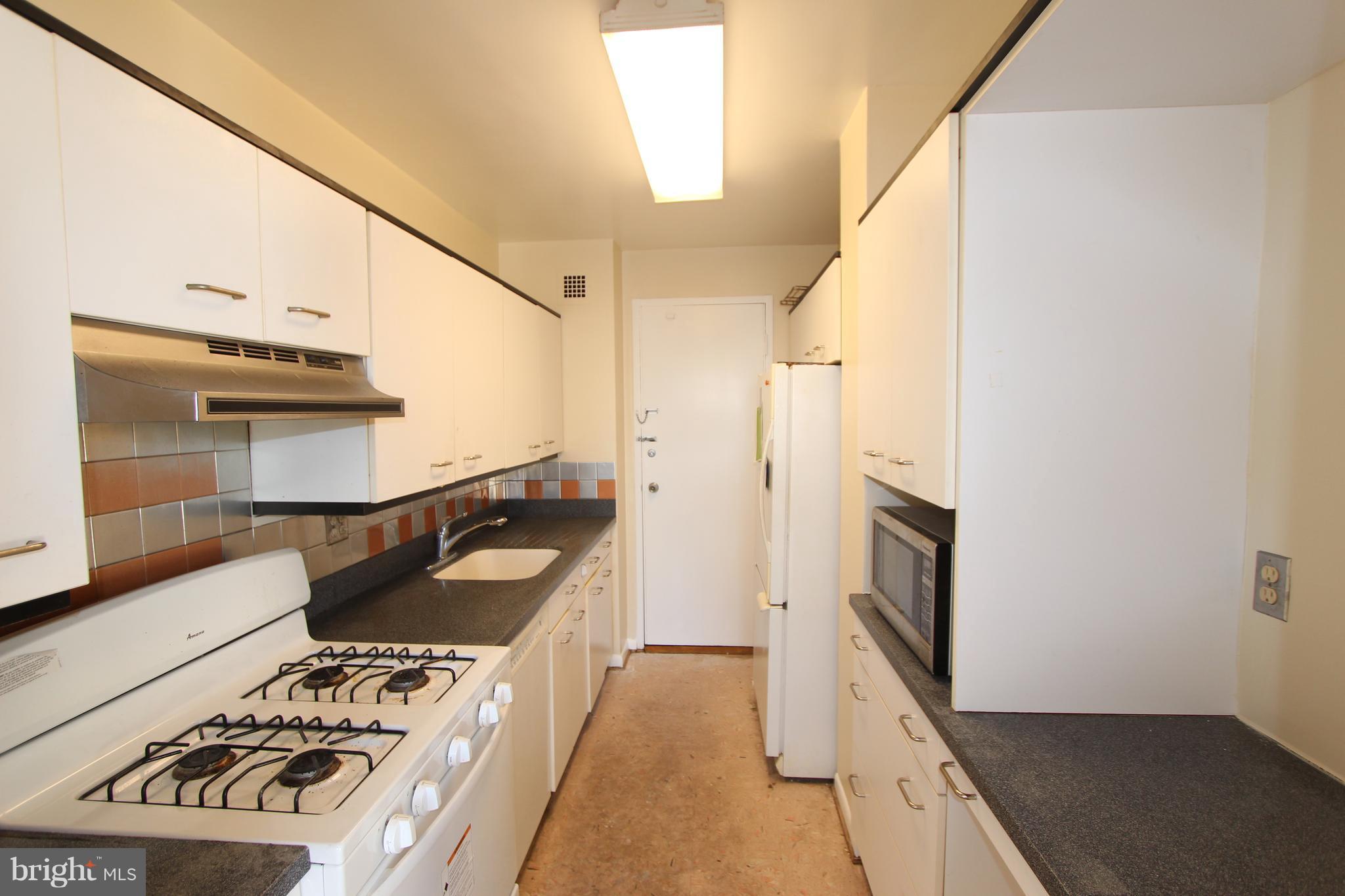 GROSVENOR PARK - Residential Lease