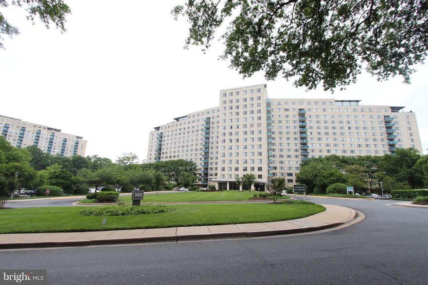 Great Grosvenor Park III Condos 2 Bedroom 1 bath with Garage Parking !!! Refinished Hardwood floors through out spacious condo. Remodel bathroom. Walk to Grosvenor Metro, Shops & Strathmore Performing Arts Center. Close to downtown Bethesda.