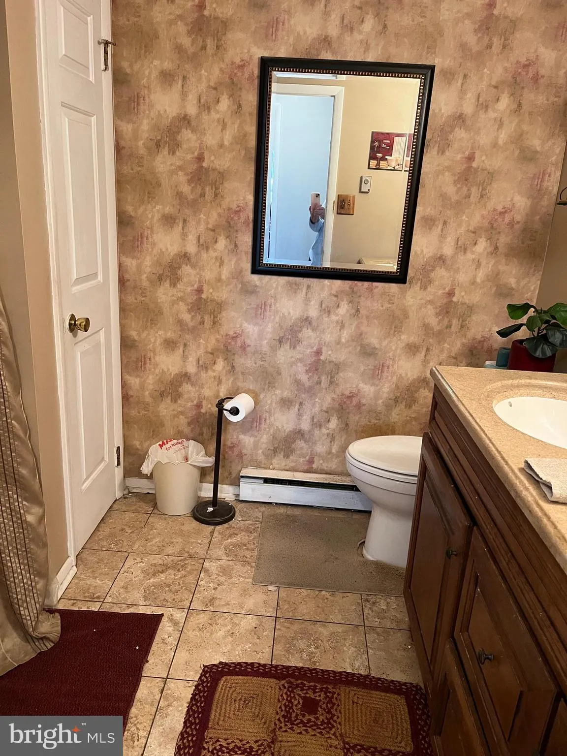 Hagerstown, Maryland 21742, United States, 4 Bedrooms Bedrooms, ,3 BathroomsBathrooms,Residential,Contingent,232354