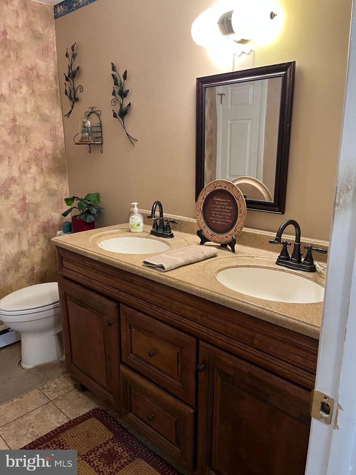 Hagerstown, Maryland 21742, United States, 4 Bedrooms Bedrooms, ,3 BathroomsBathrooms,Residential,Contingent,232354