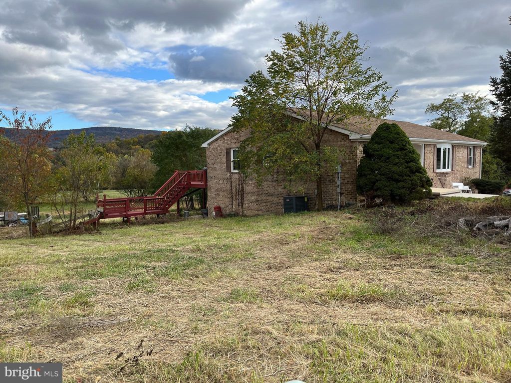 Photo of 21304 Mount Aetna Road, HAGERSTOWN, MD 21742 (MLS # MDWA2032374)