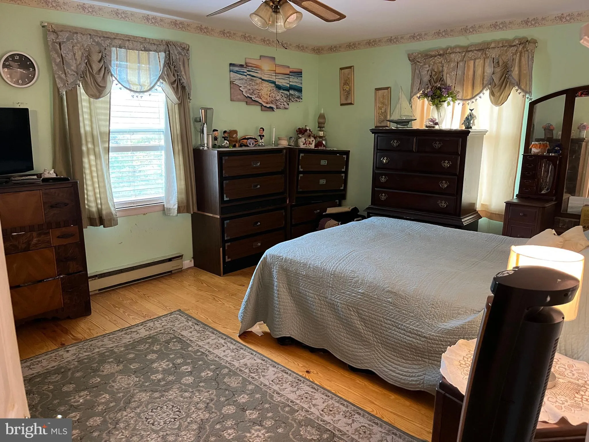 Hagerstown, Maryland 21742, United States, 4 Bedrooms Bedrooms, ,3 BathroomsBathrooms,Residential,Contingent,232354