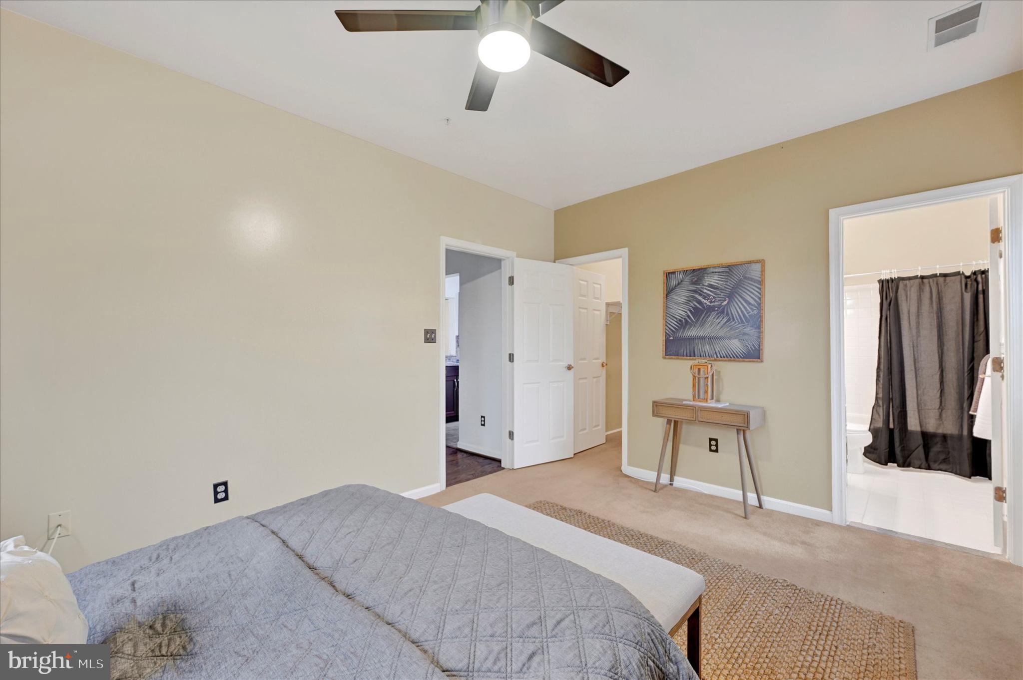 FALLS GABLE - Residential