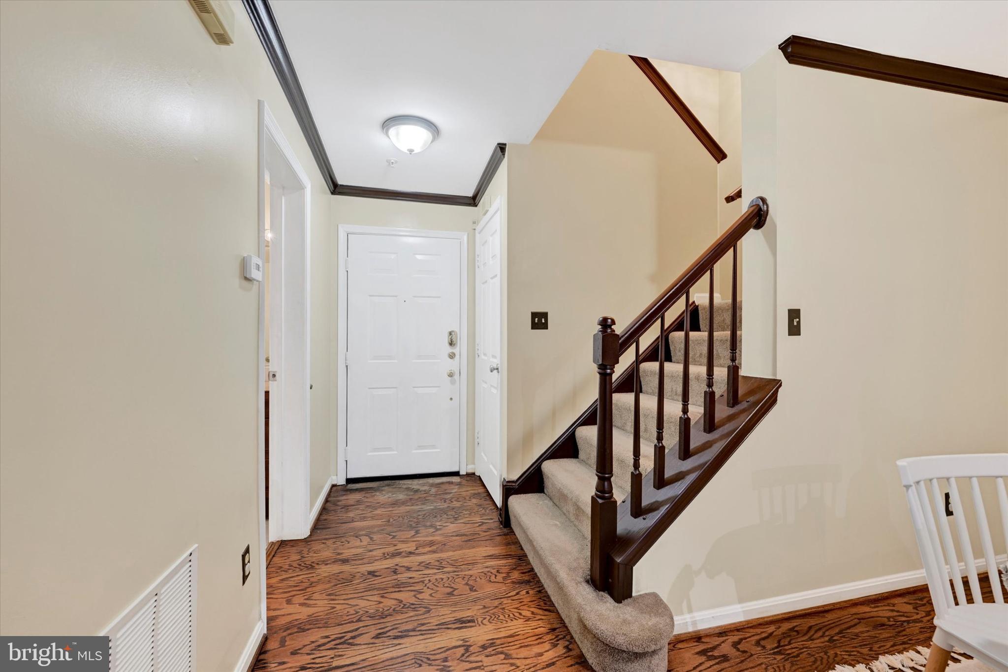 FALLS GABLE - Residential