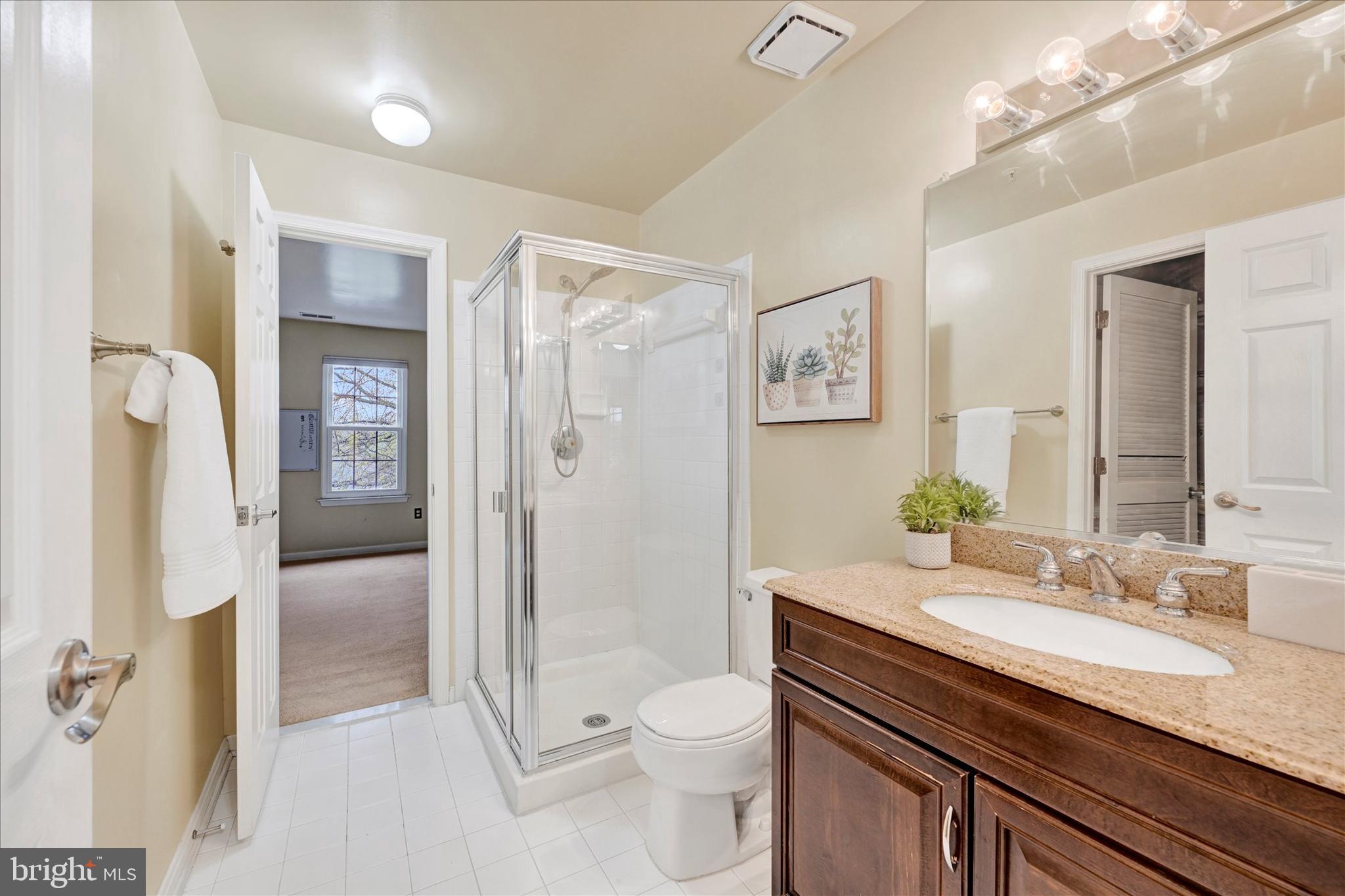 FALLS GABLE - Residential