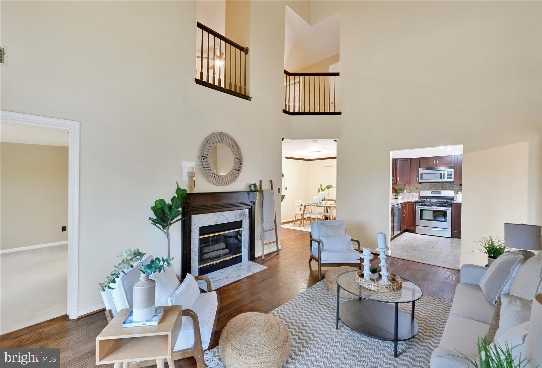 FALLS GABLE - Residential